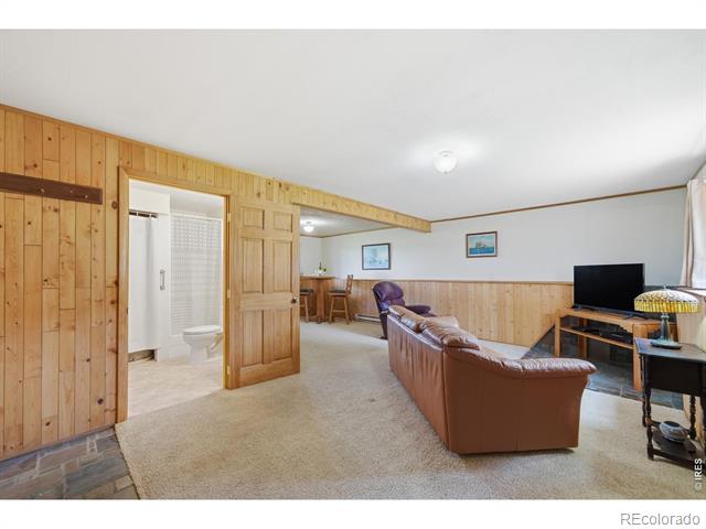 804 Redwood Court