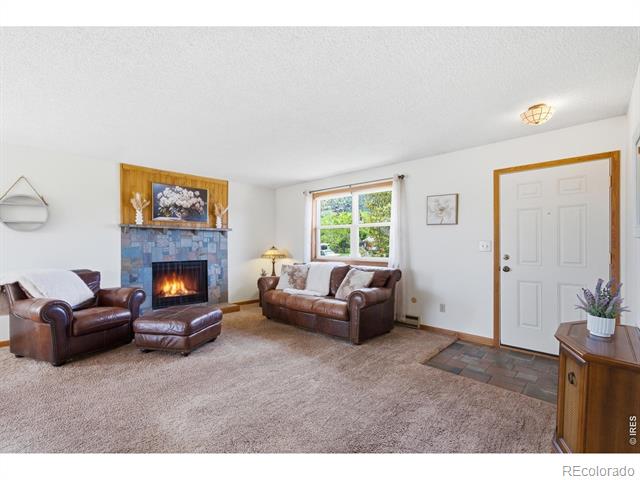 804 Redwood Court
