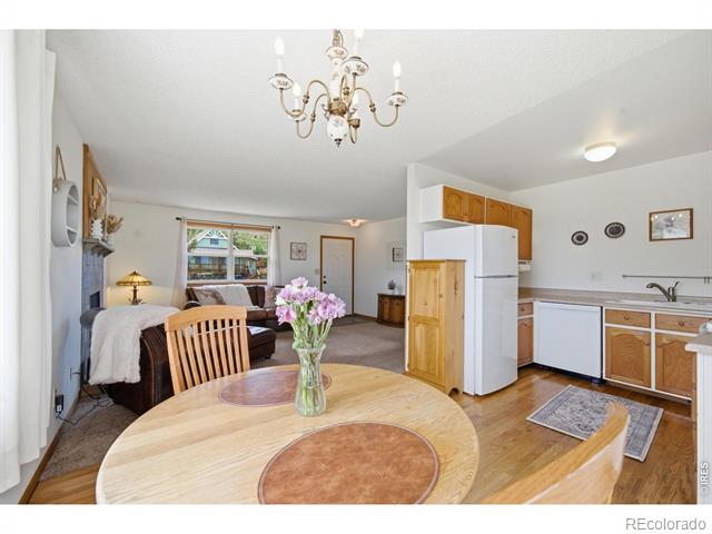 804 Redwood Court