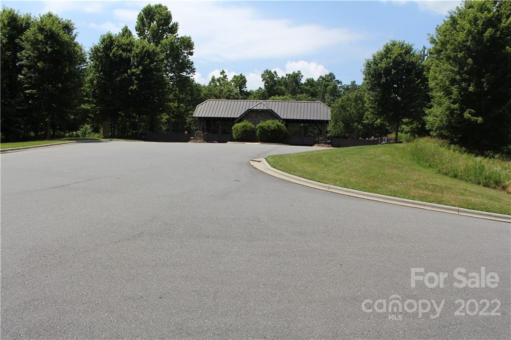572 Settings Boulevard Unit: 265