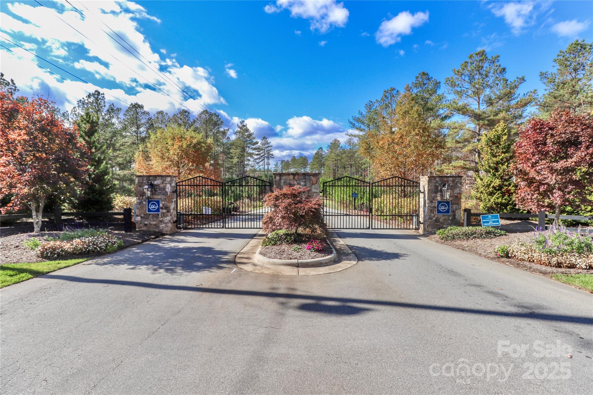 1004 Big View Lane Unit: 209