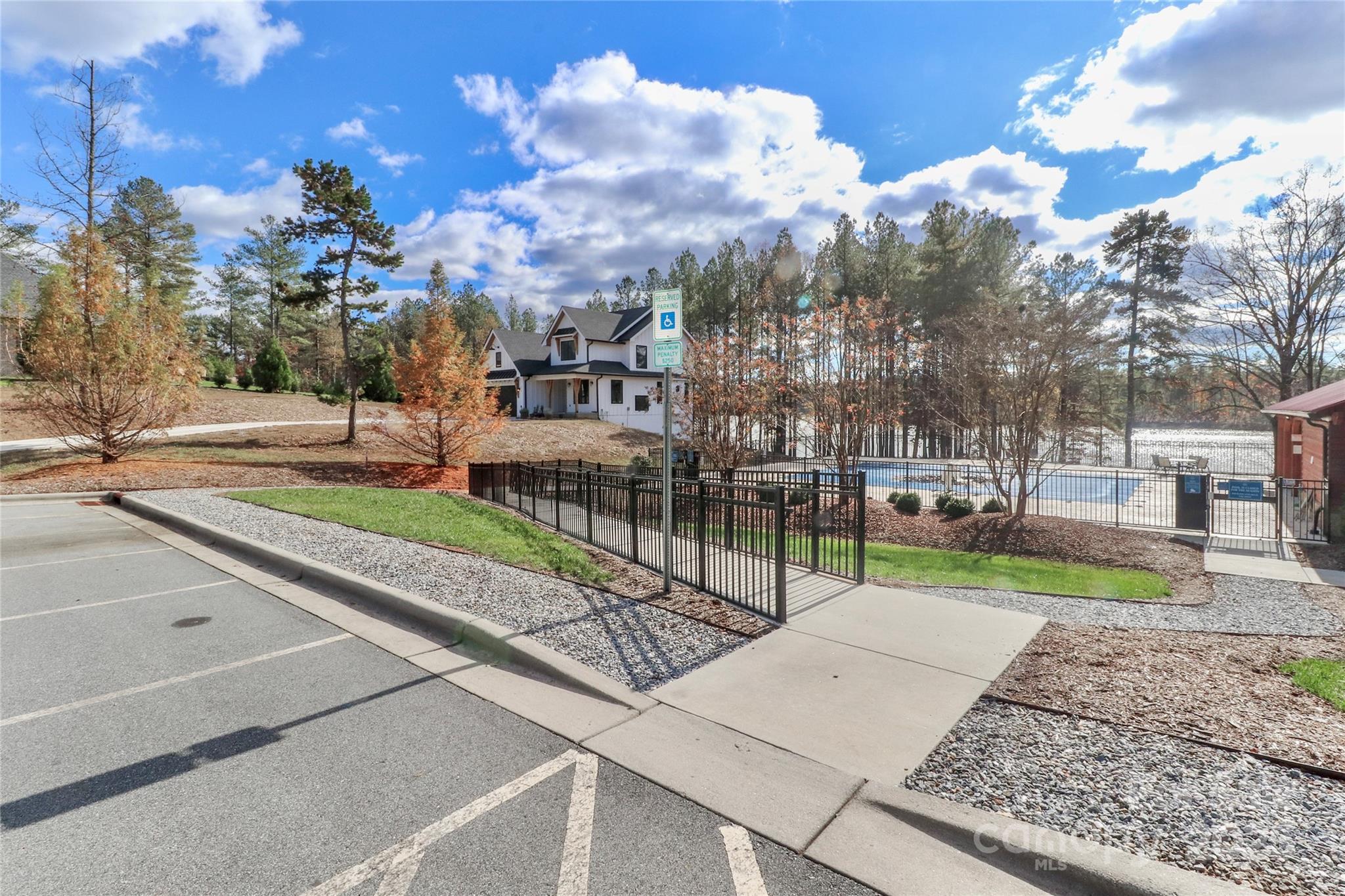 1004 Big View Lane Unit: 209