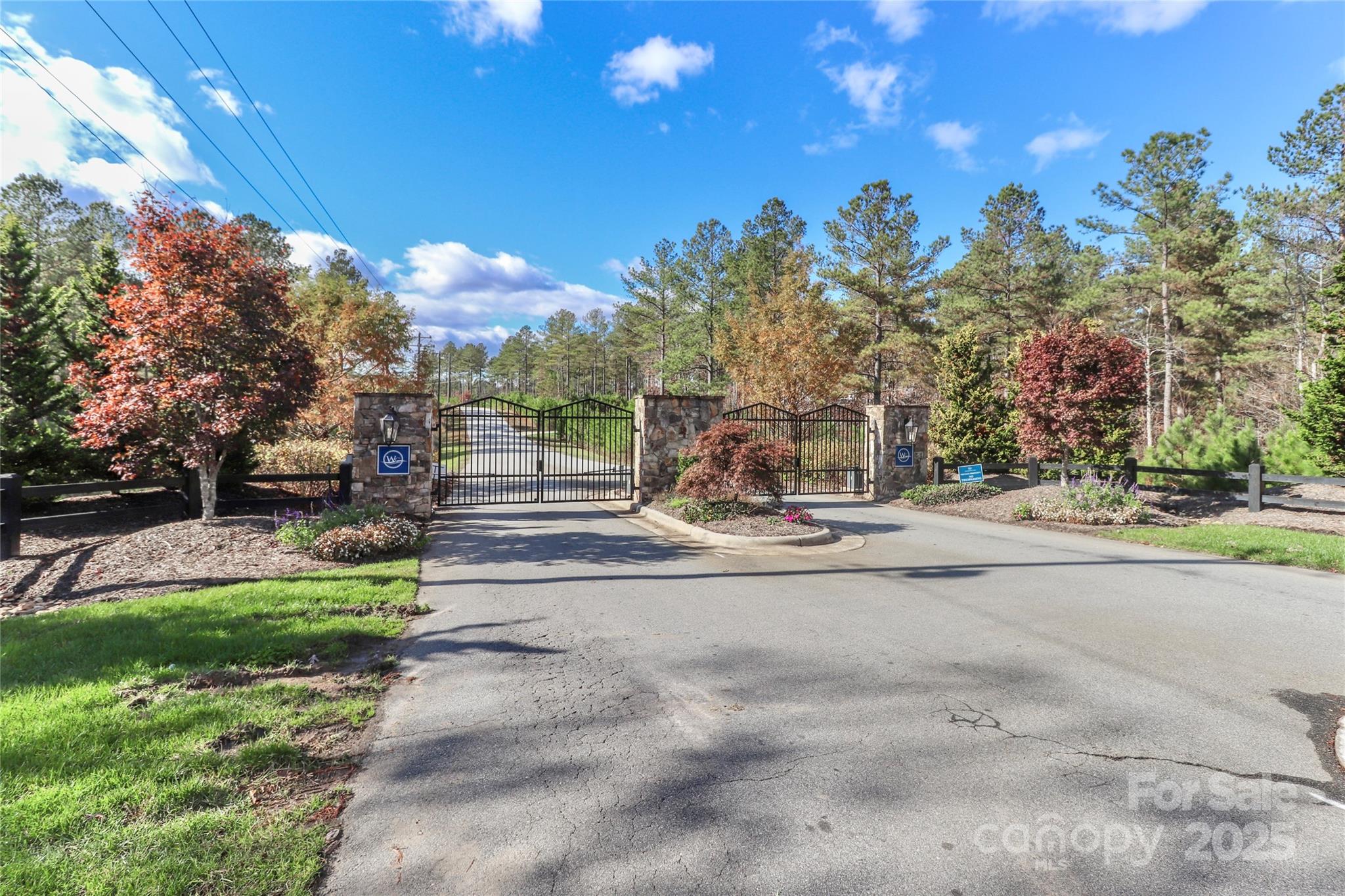 1004 Big View Lane Unit: 209