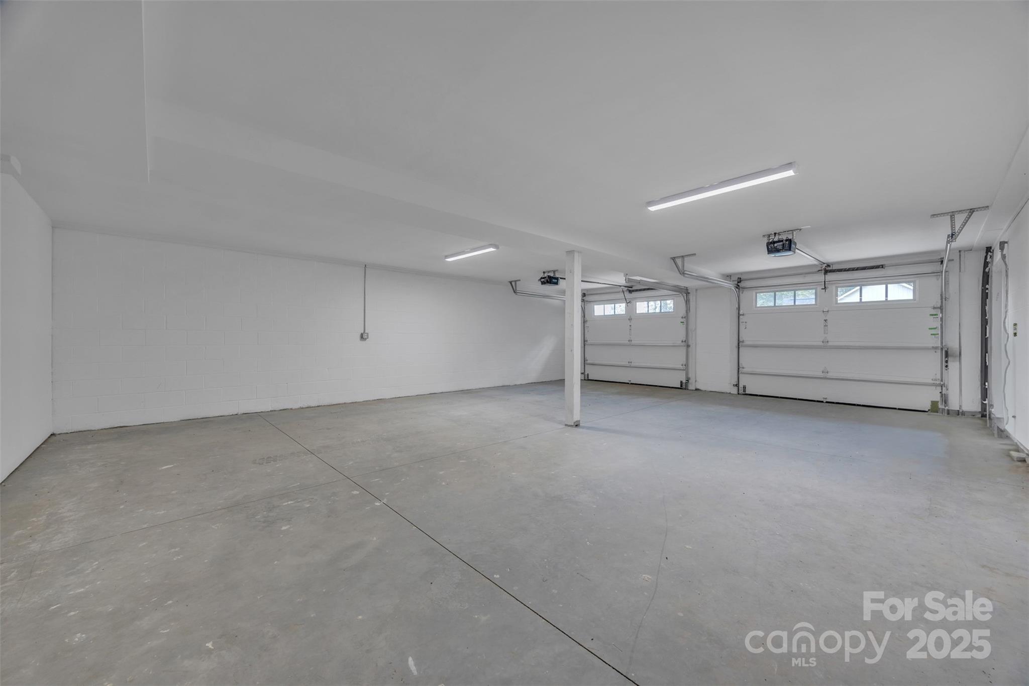 2349 Ellen Street Unit: 27