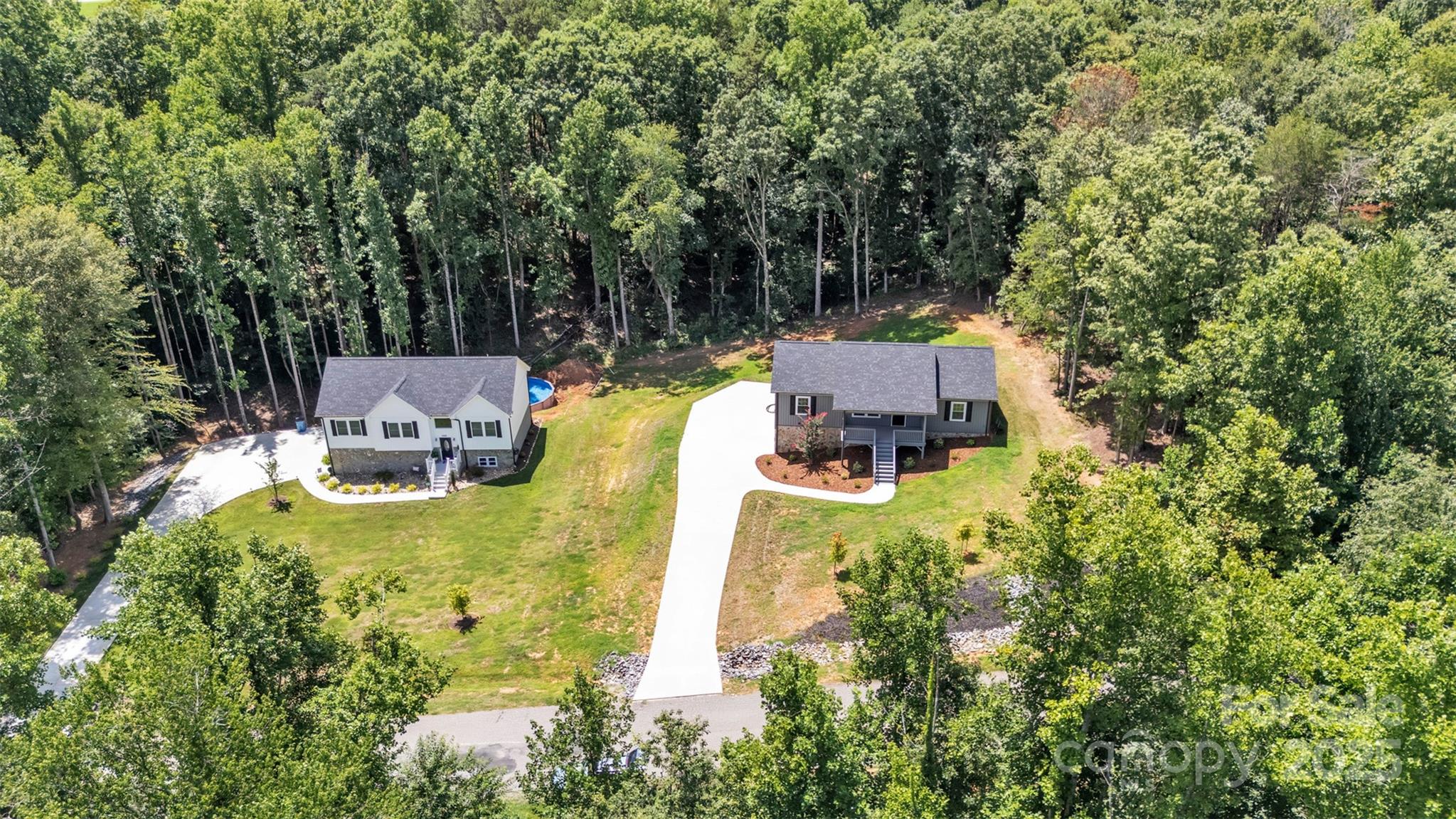 2349 Ellen Street Unit: 27