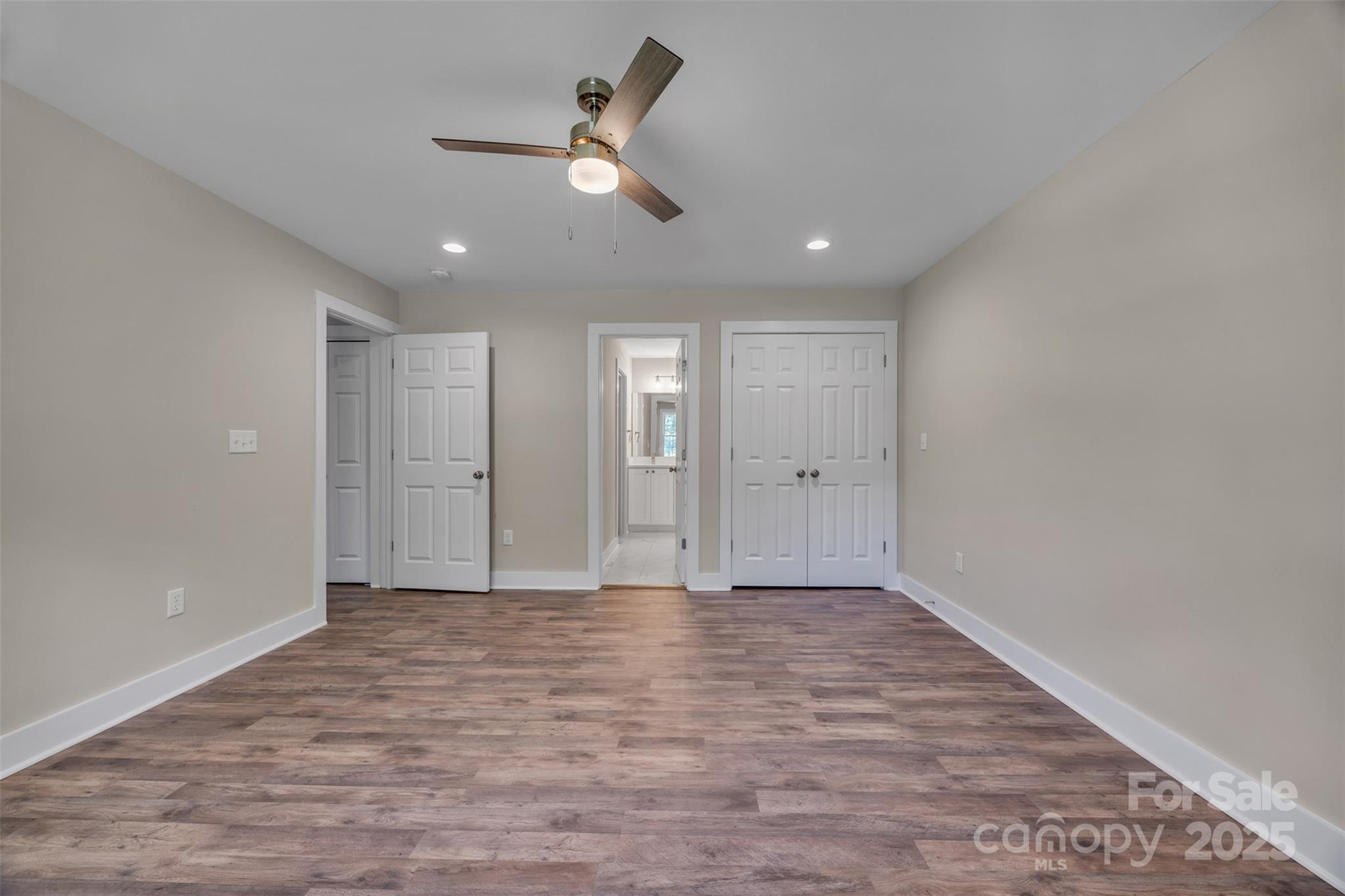 2349 Ellen Street Unit: 27