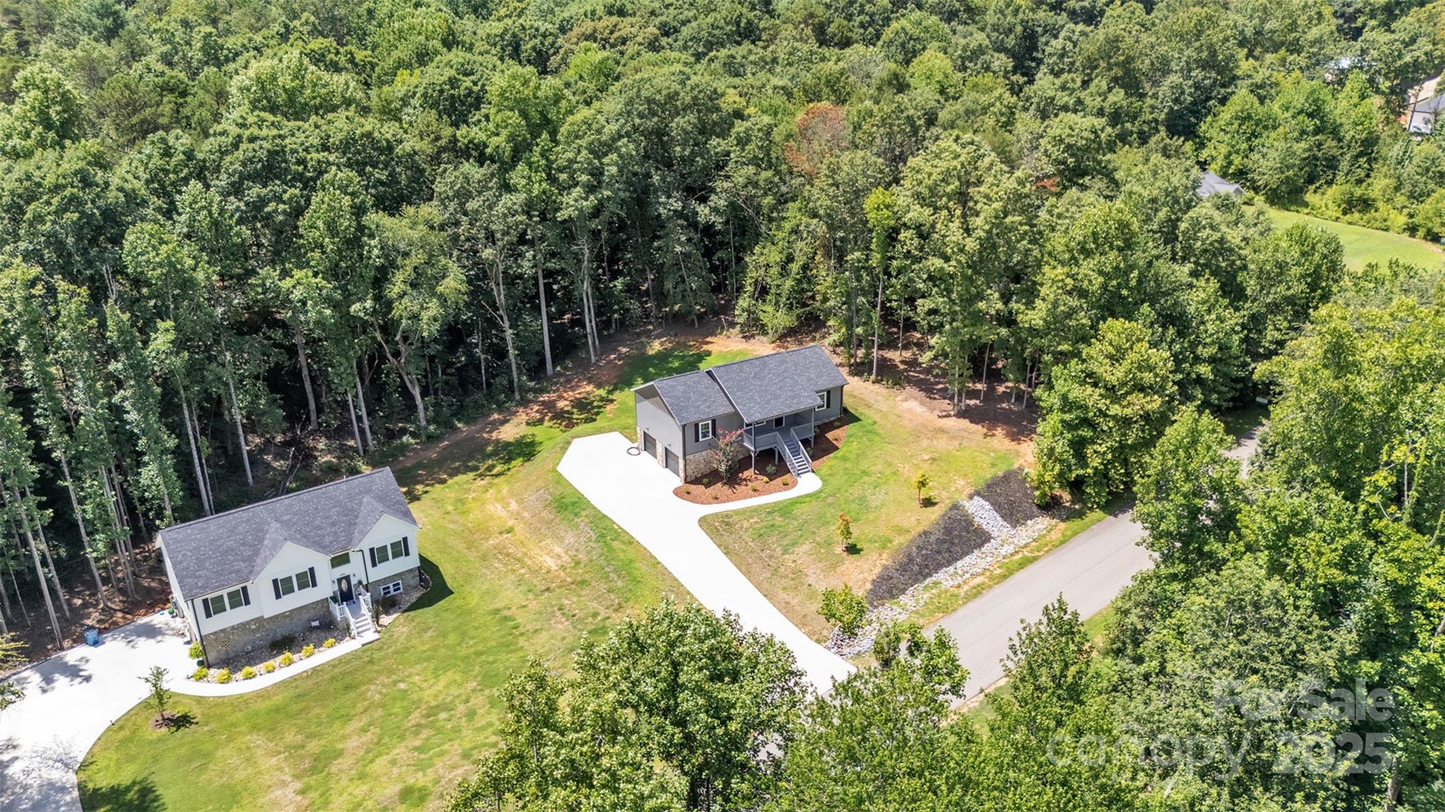 2349 Ellen Street Unit: 27