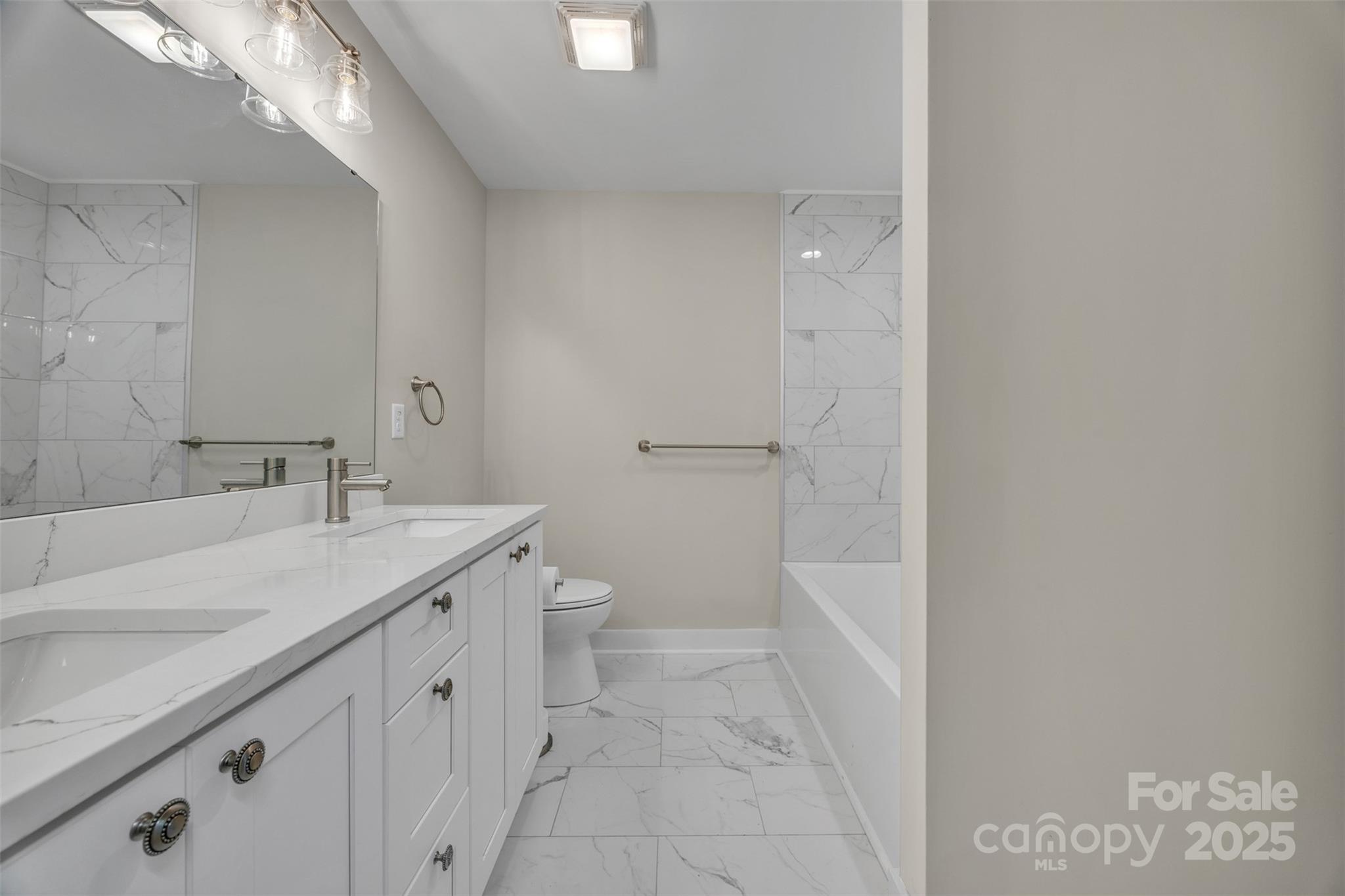 2349 Ellen Street Unit: 27