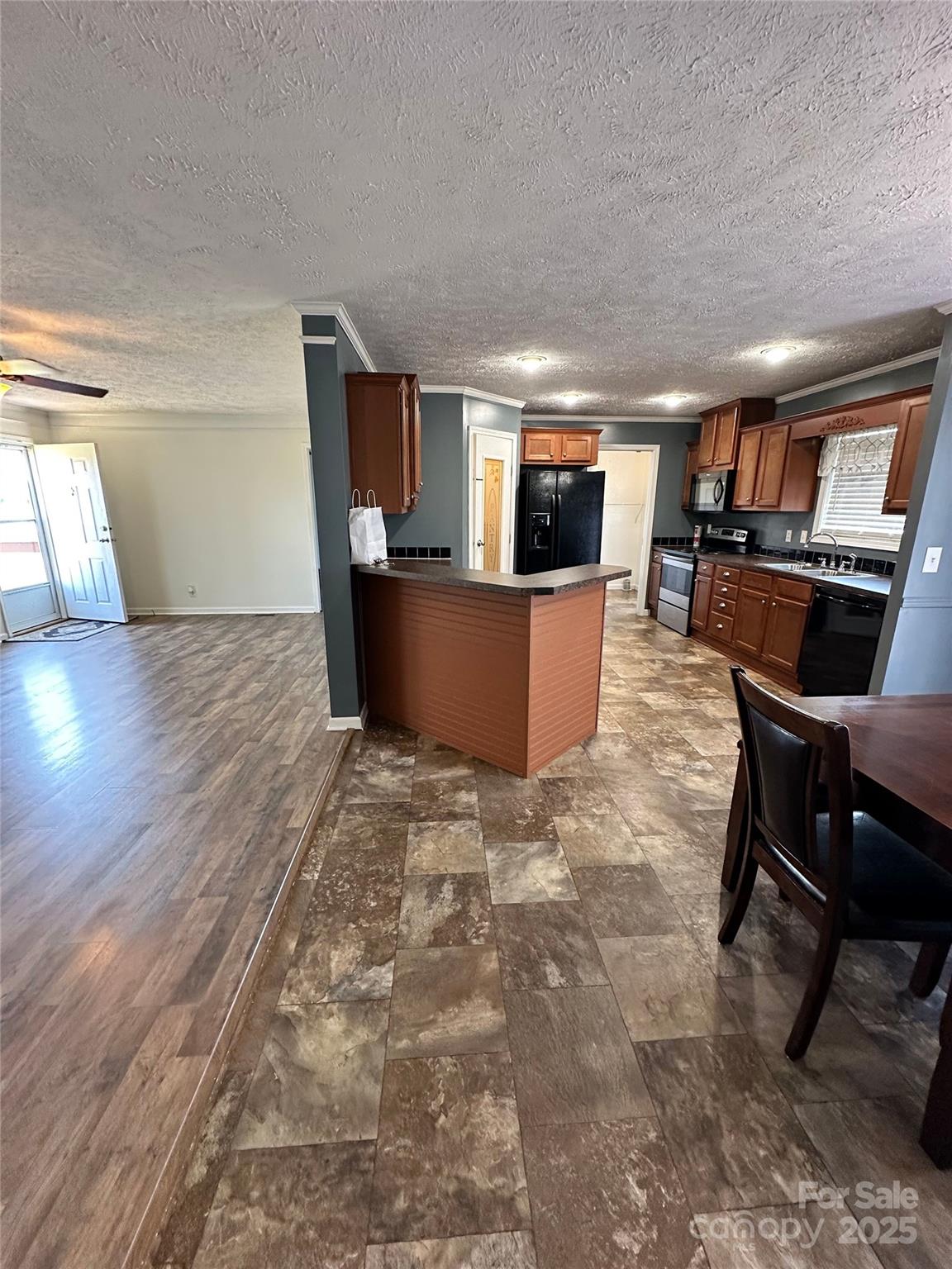 1554 Spring View Drive