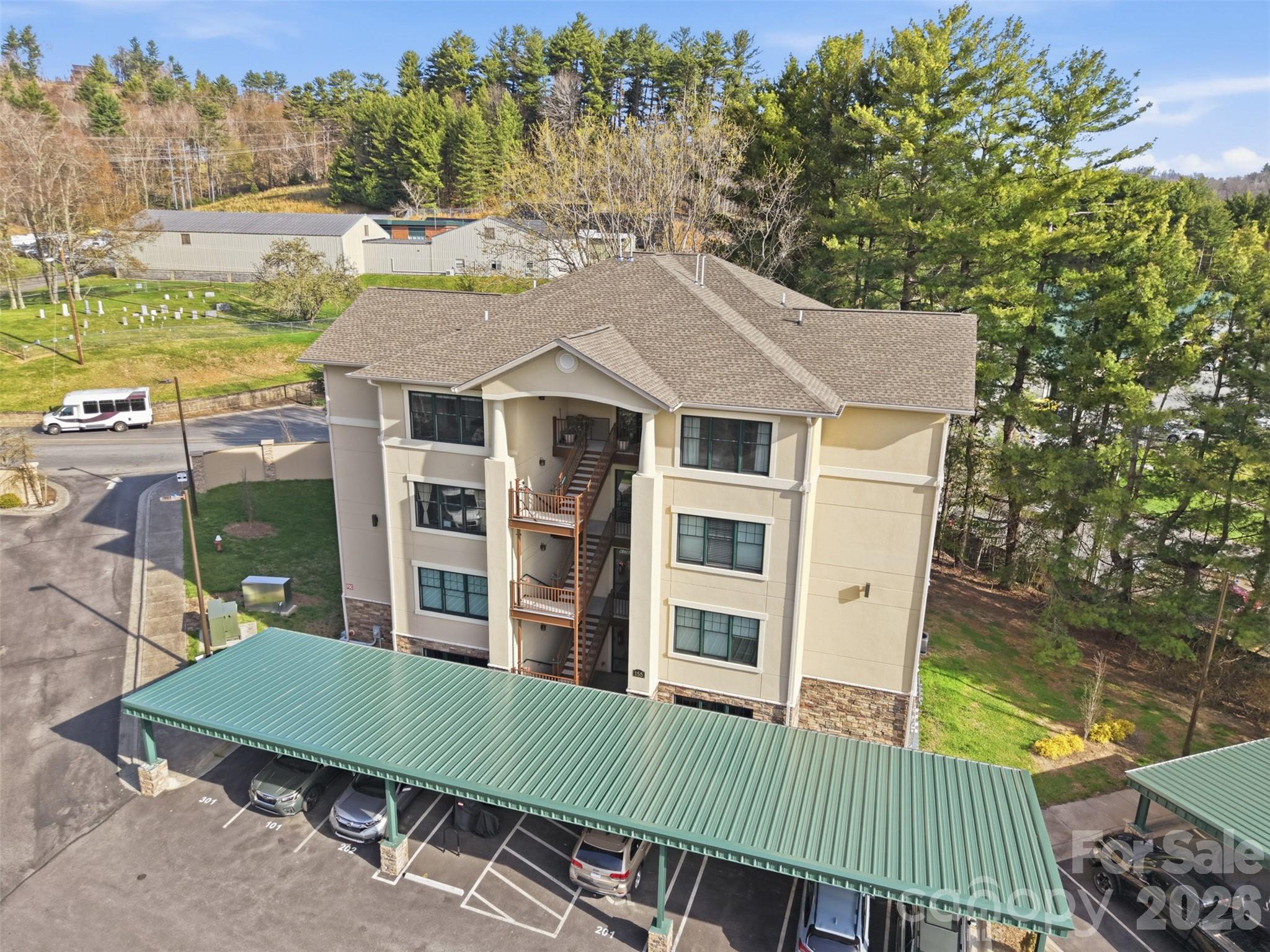 155 Gateway Drive Unit: 101