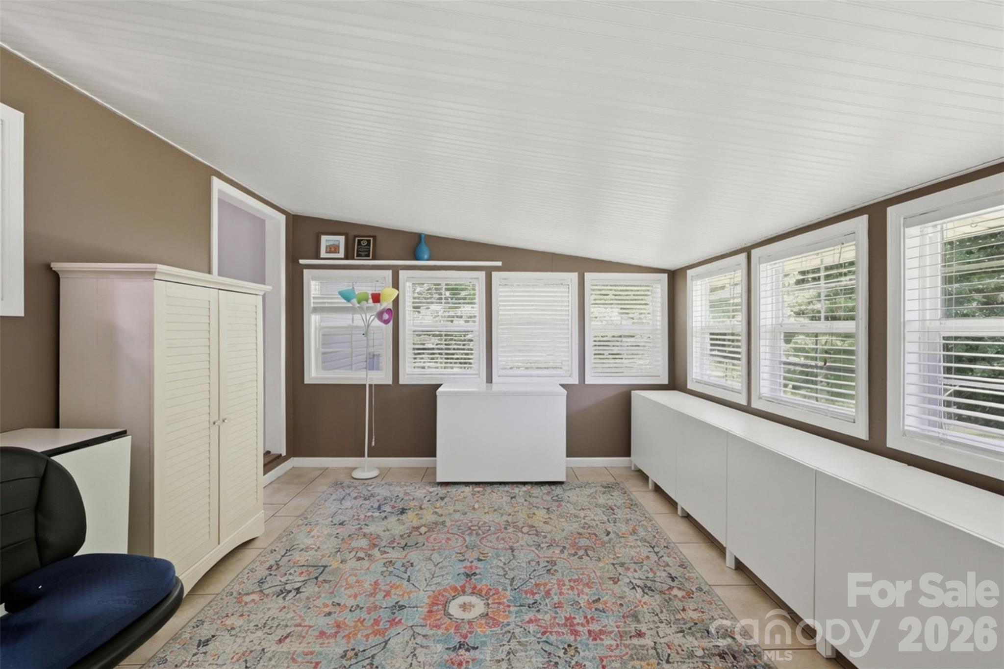 1604 Sugarfarm Road