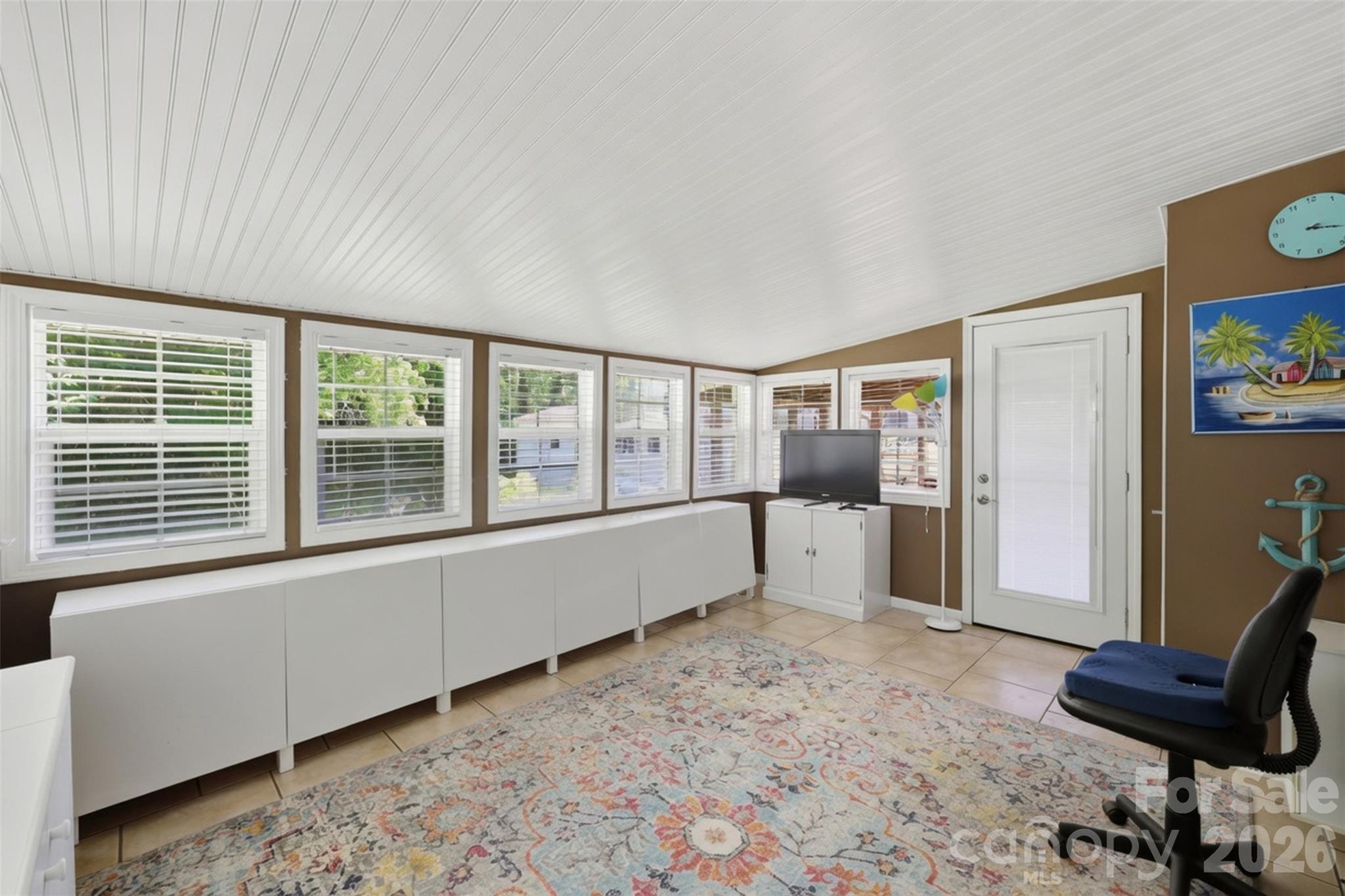 1604 Sugarfarm Road