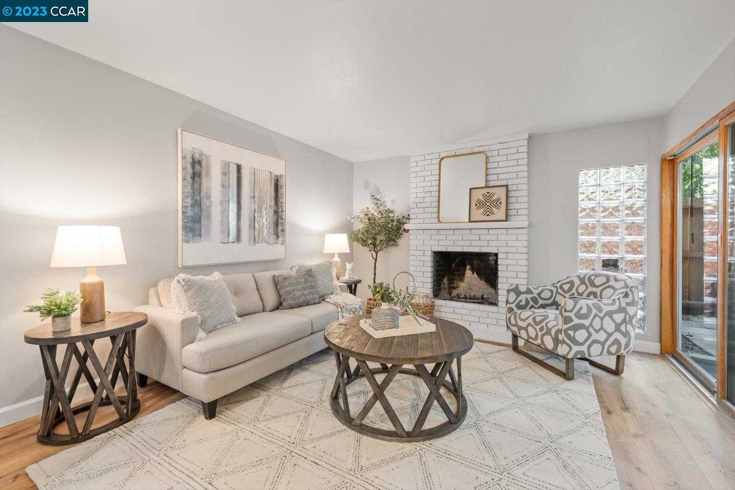 1411 Creekside Dr # 23