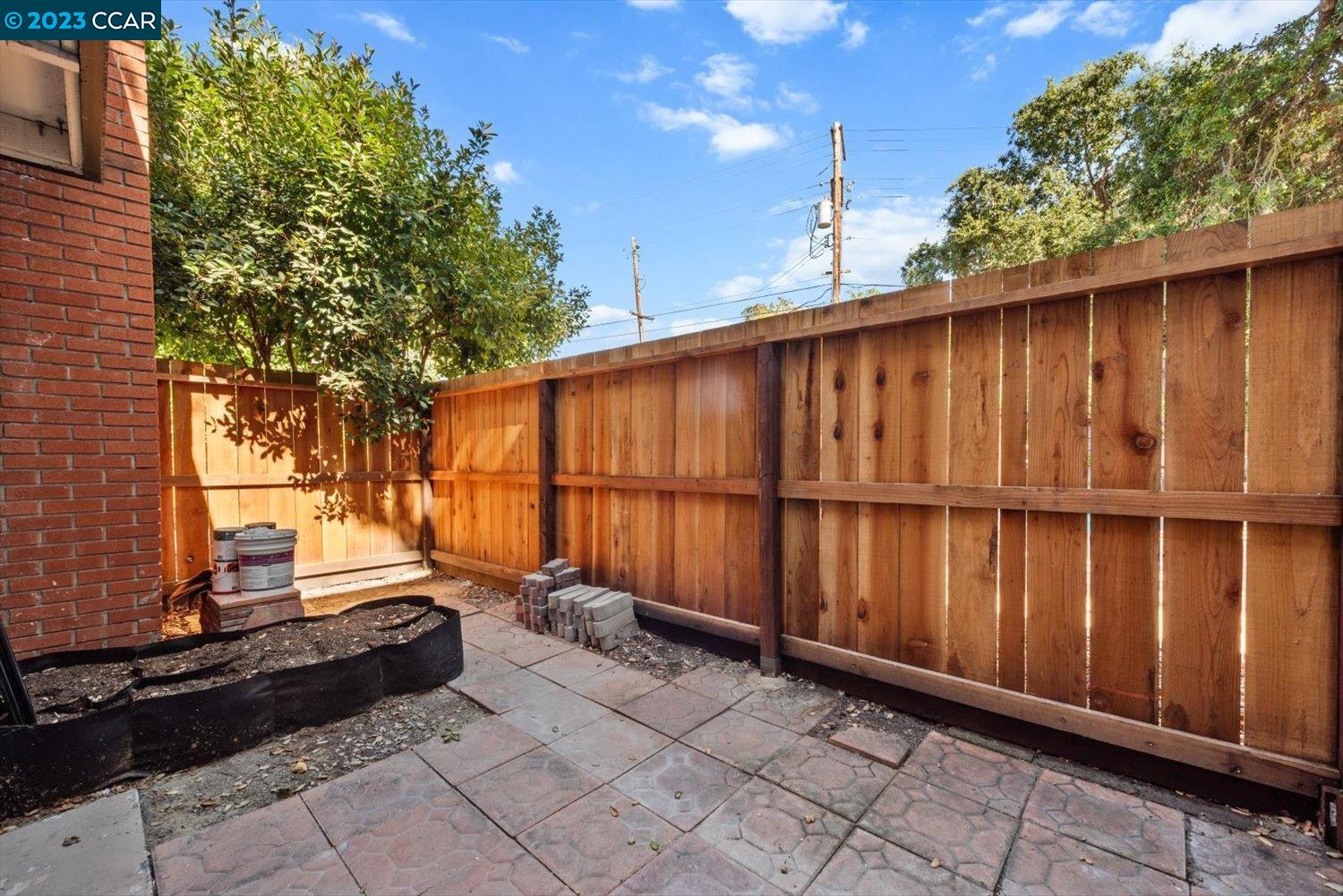 1411 Creekside Dr # 23