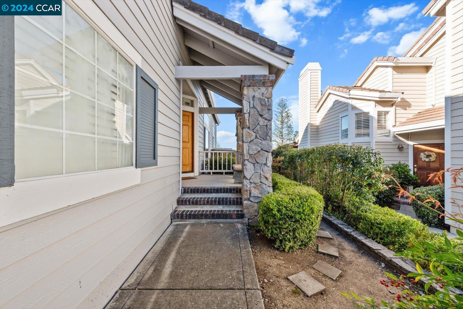 1762 Indian Wells Way