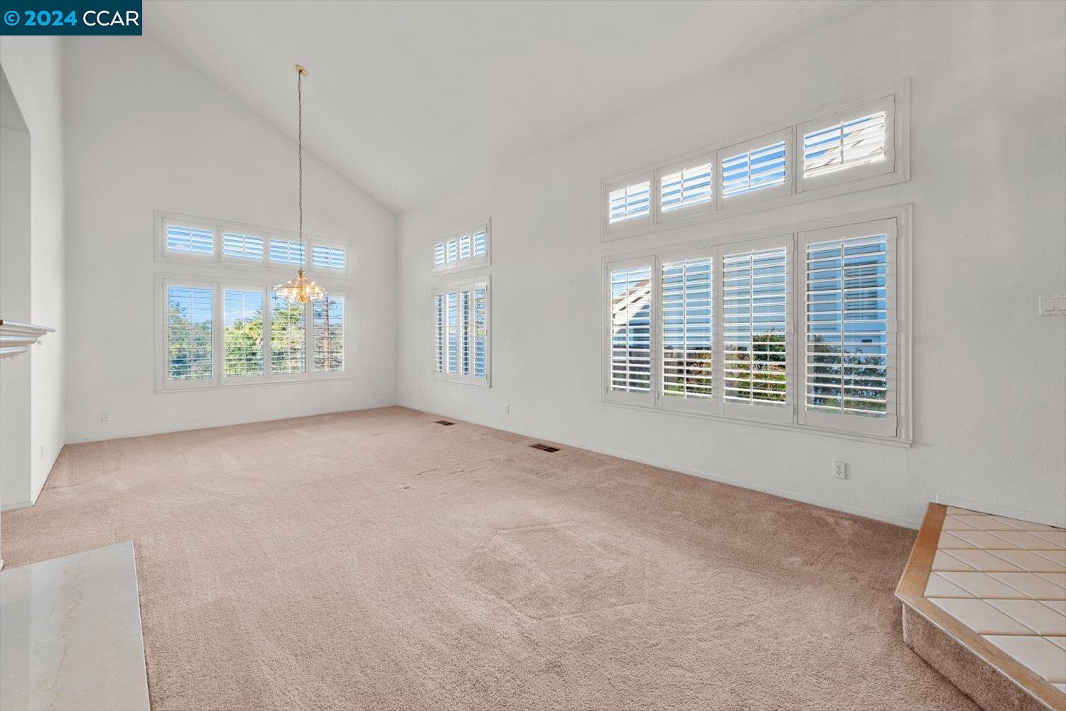 1762 Indian Wells Way