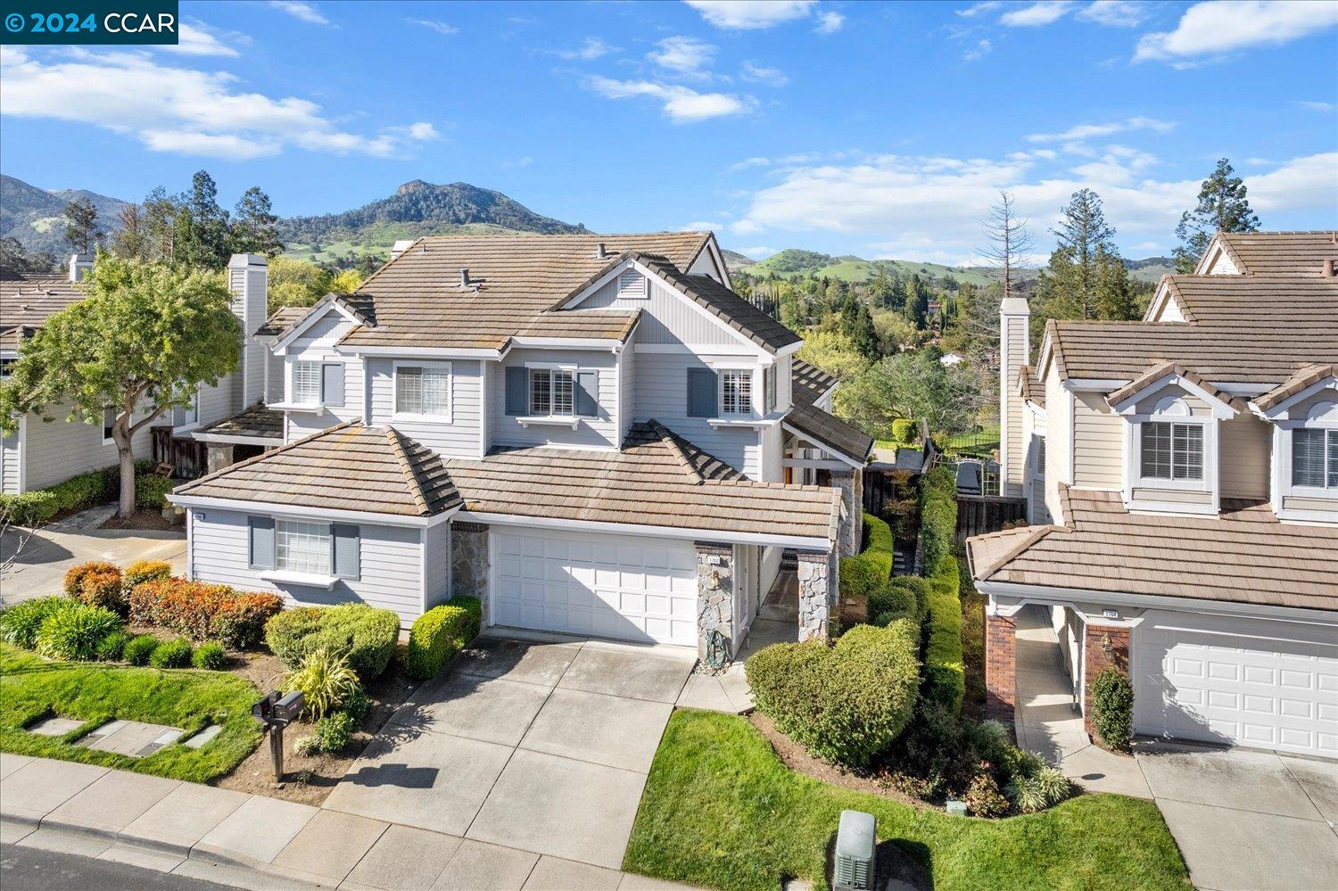 1762 Indian Wells Way