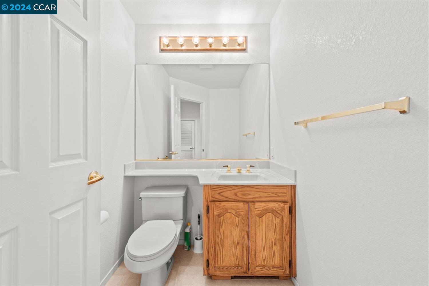 1762 Indian Wells Way