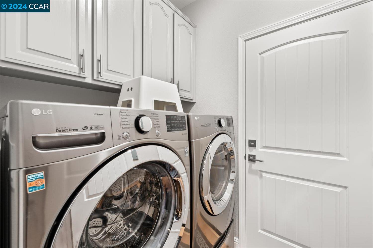 6022 Golden Eagle Way