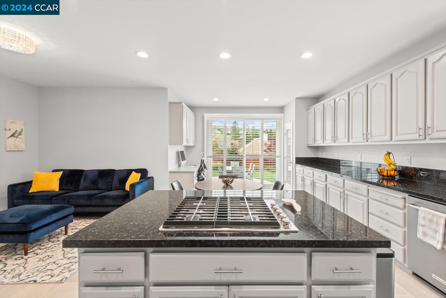 6022 Golden Eagle Way