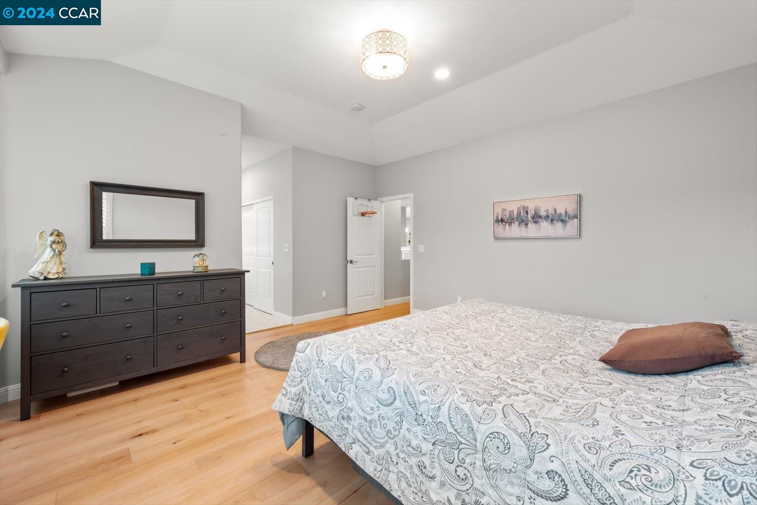 6022 Golden Eagle Way