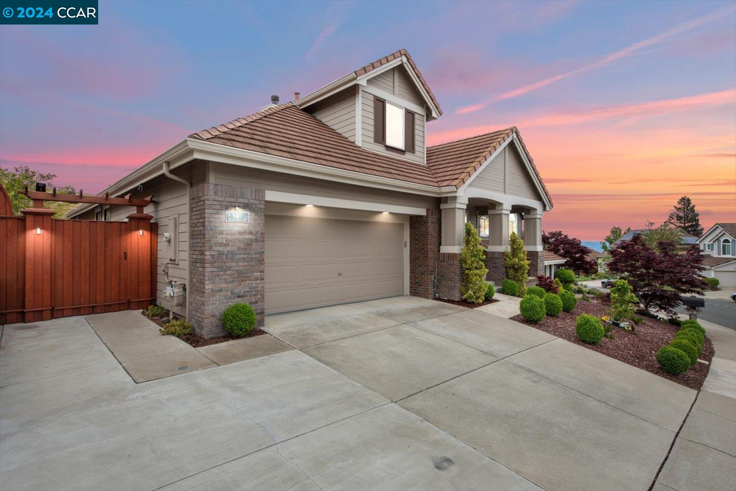 6022 Golden Eagle Way