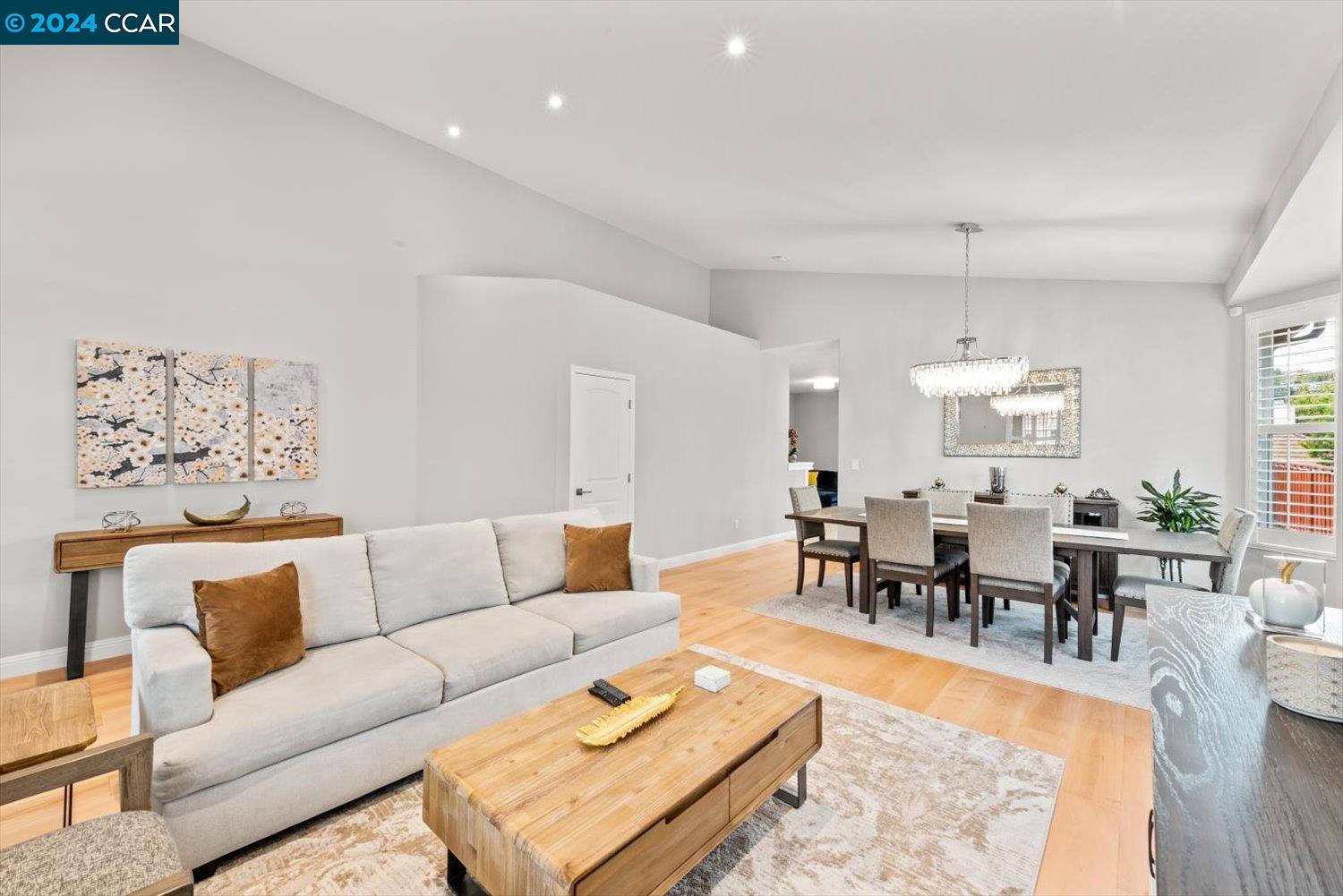 6022 Golden Eagle Way