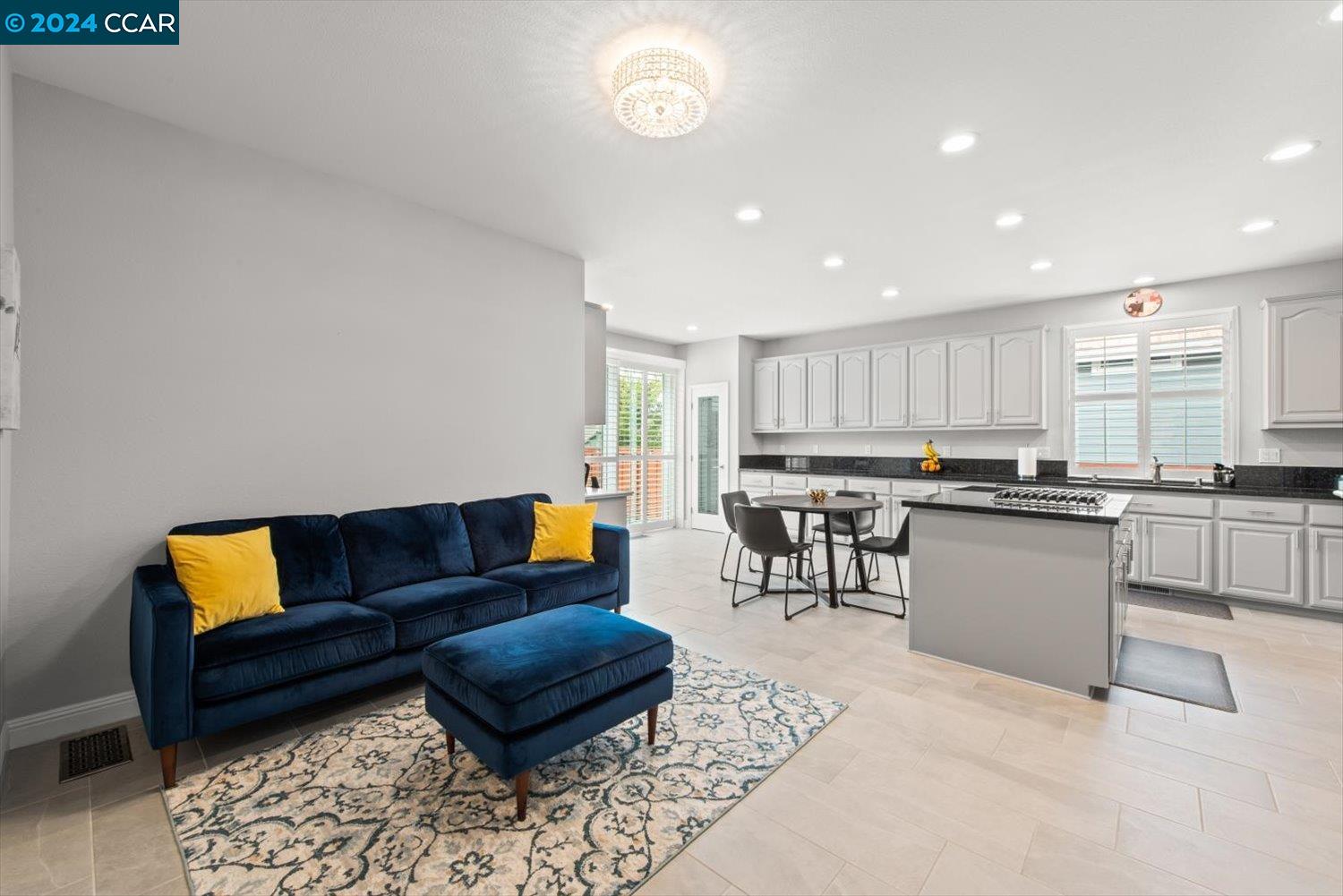 6022 Golden Eagle Way