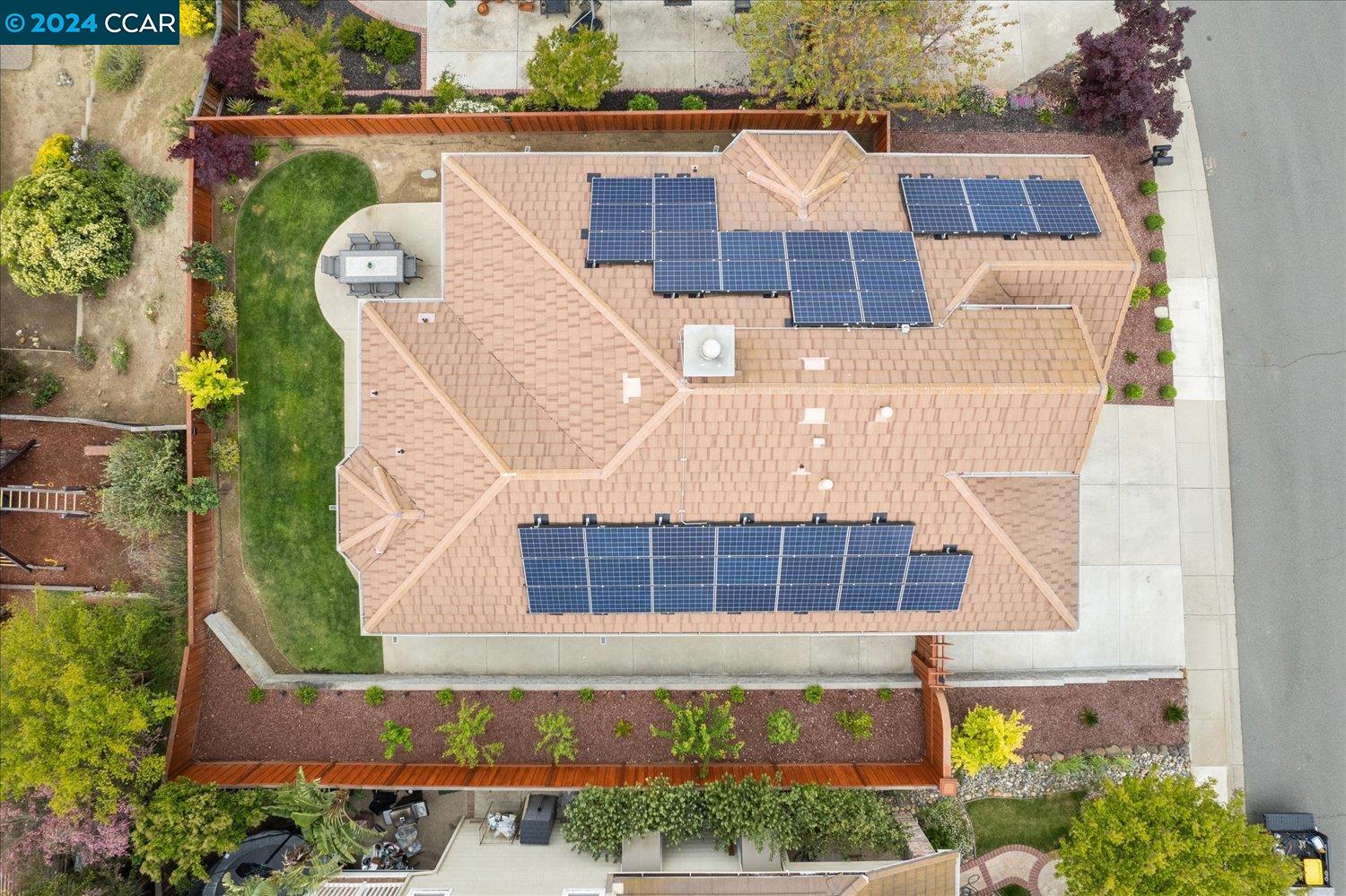 6022 Golden Eagle Way