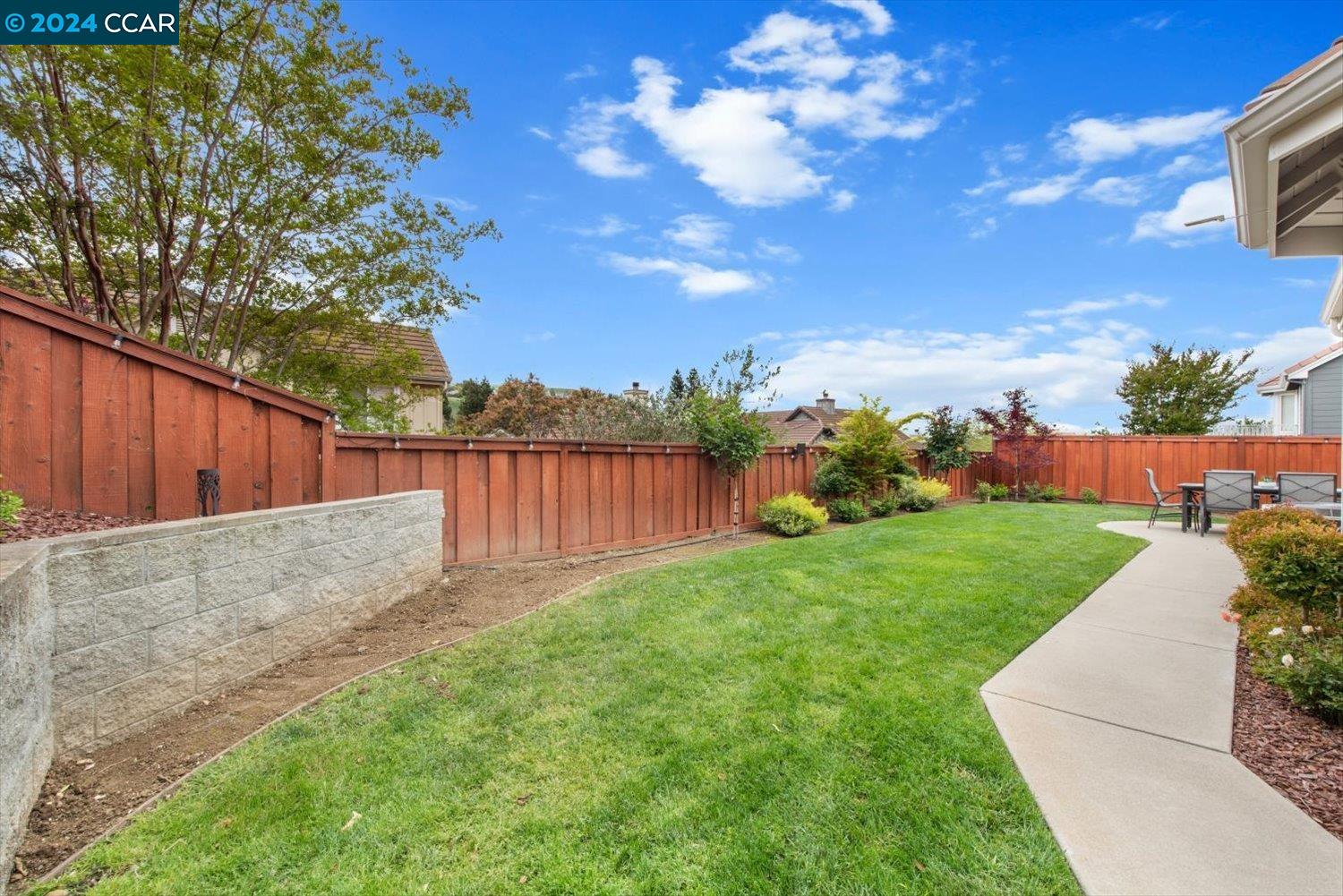 6022 Golden Eagle Way