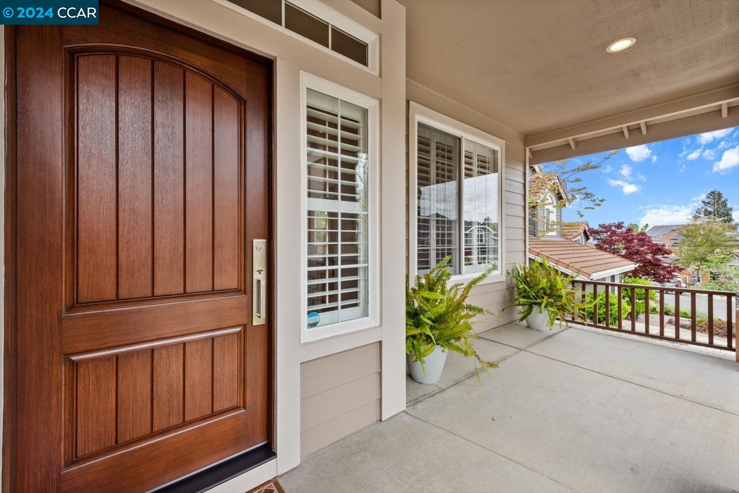 6022 Golden Eagle Way