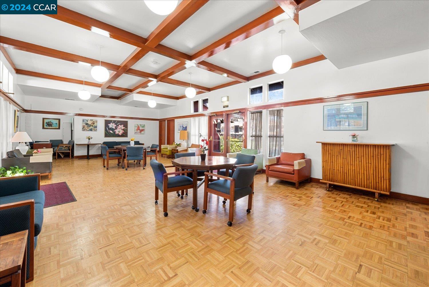 5458 Roundtree Dr # B