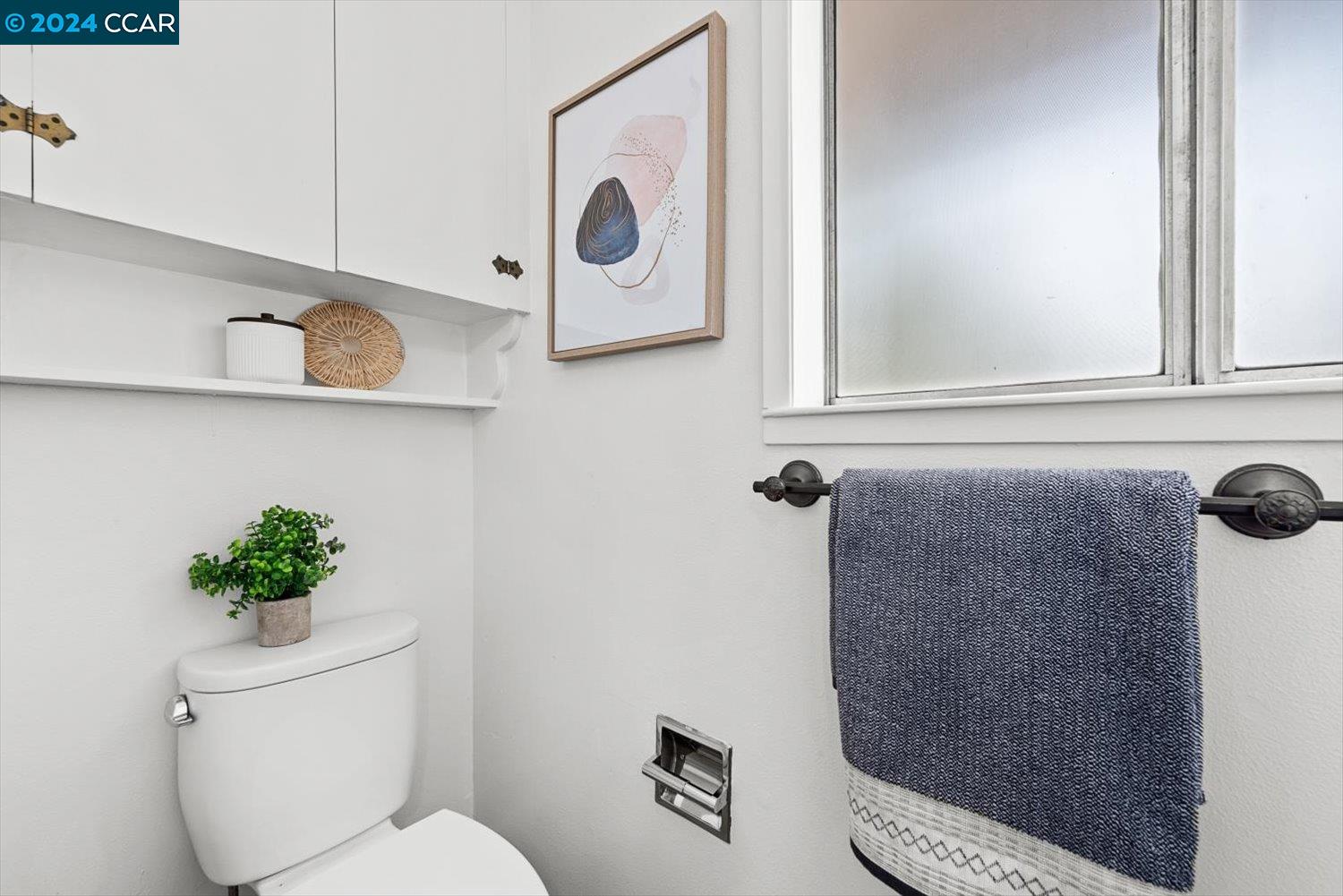 5458 Roundtree Dr # B