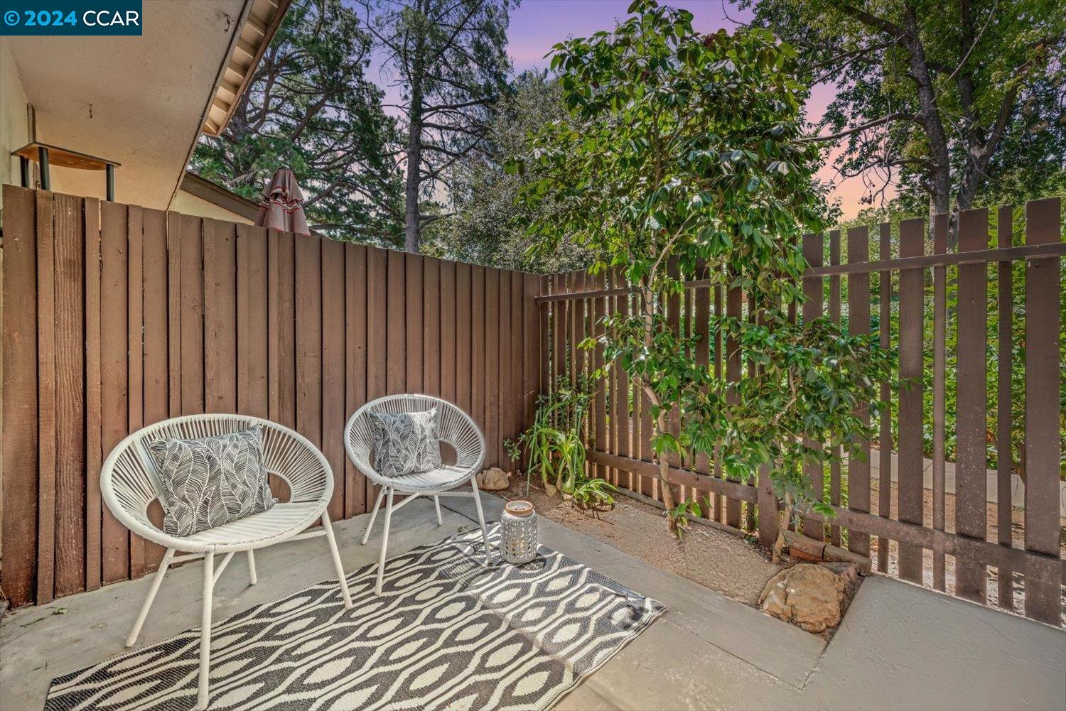 5458 Roundtree Dr # B