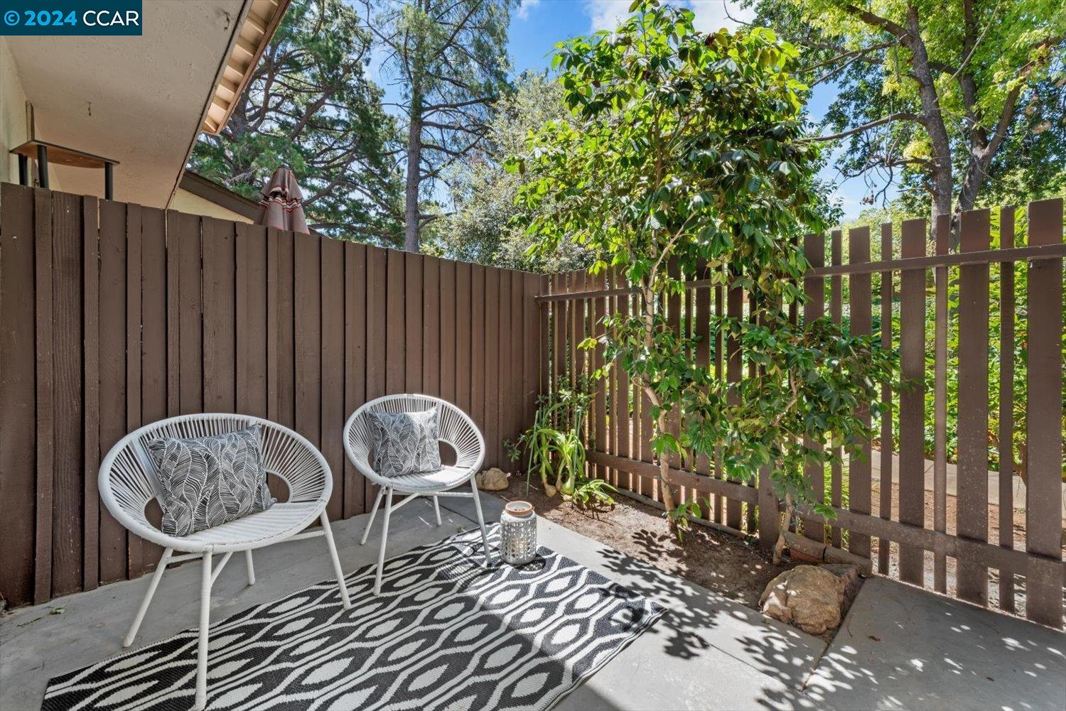 5458 Roundtree Dr # B