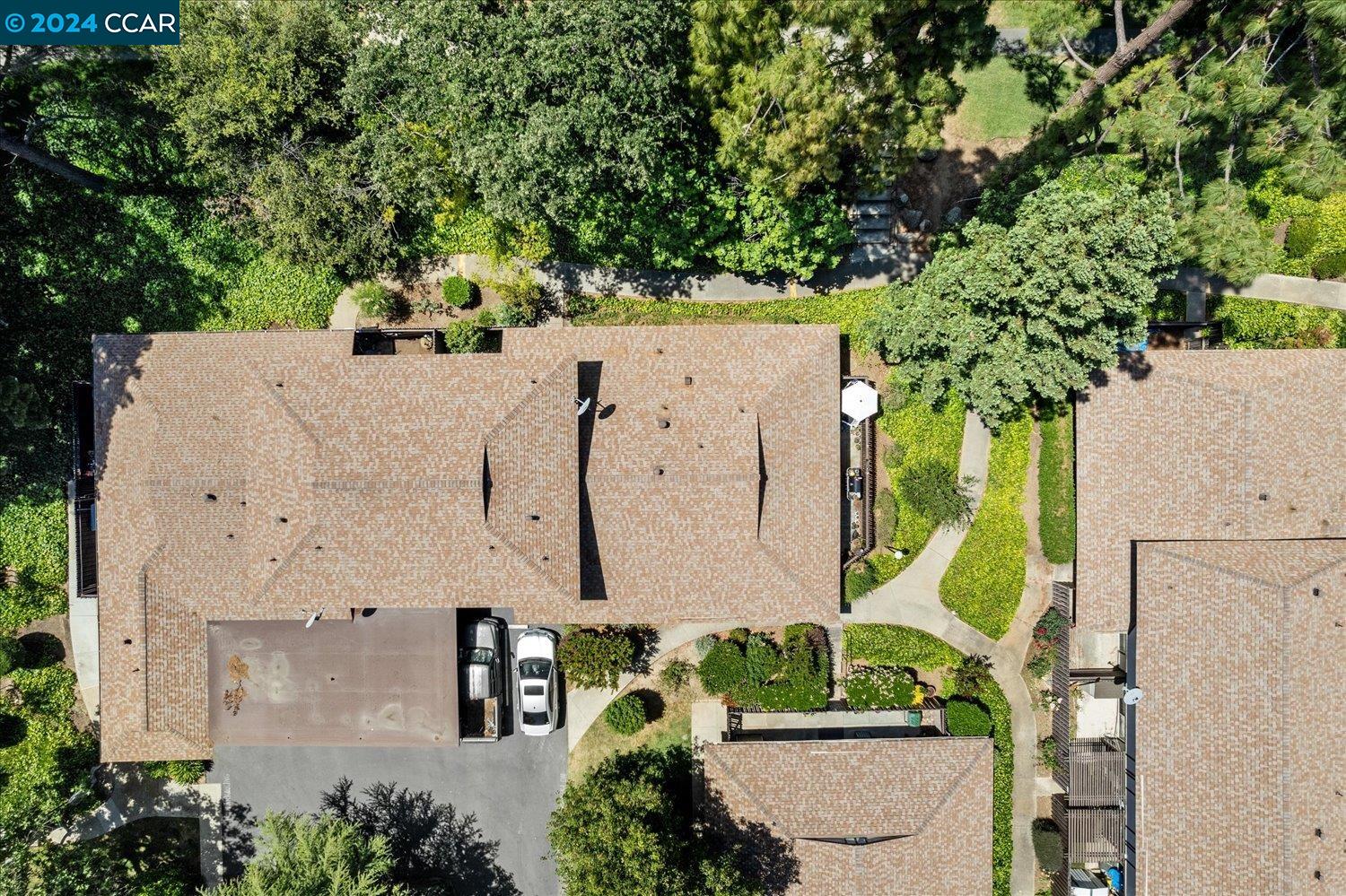 5458 Roundtree Dr # B