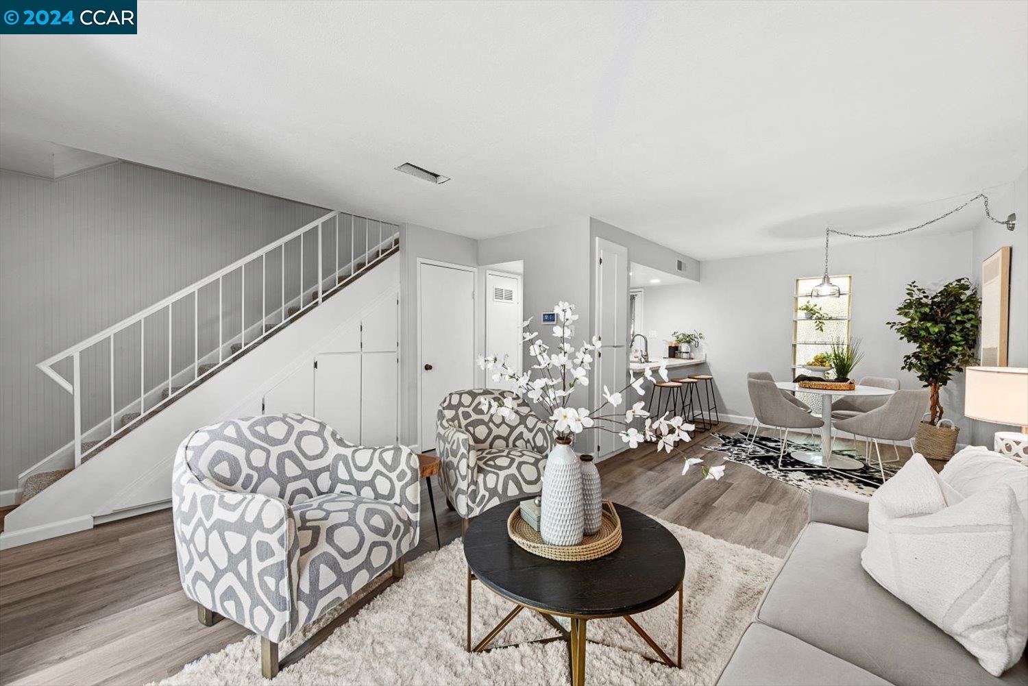 5458 Roundtree Dr # B