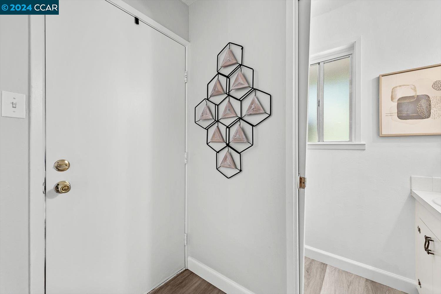 5458 Roundtree Dr # B