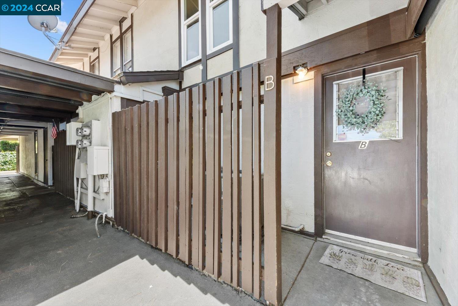 5458 Roundtree Dr # B