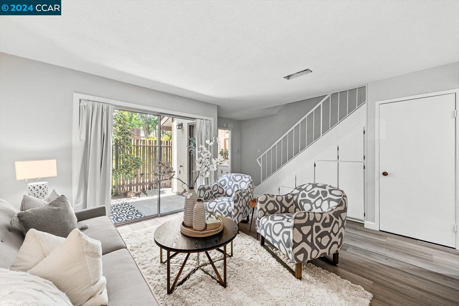 5458 Roundtree Dr # B