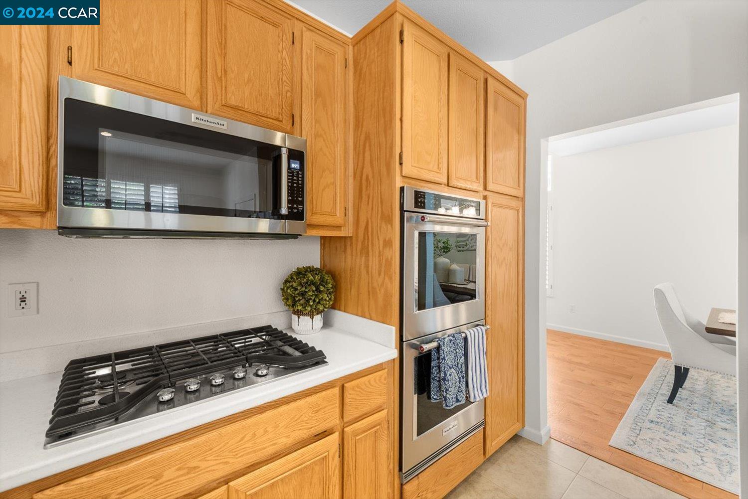 3090 Windmill Canyon Dr