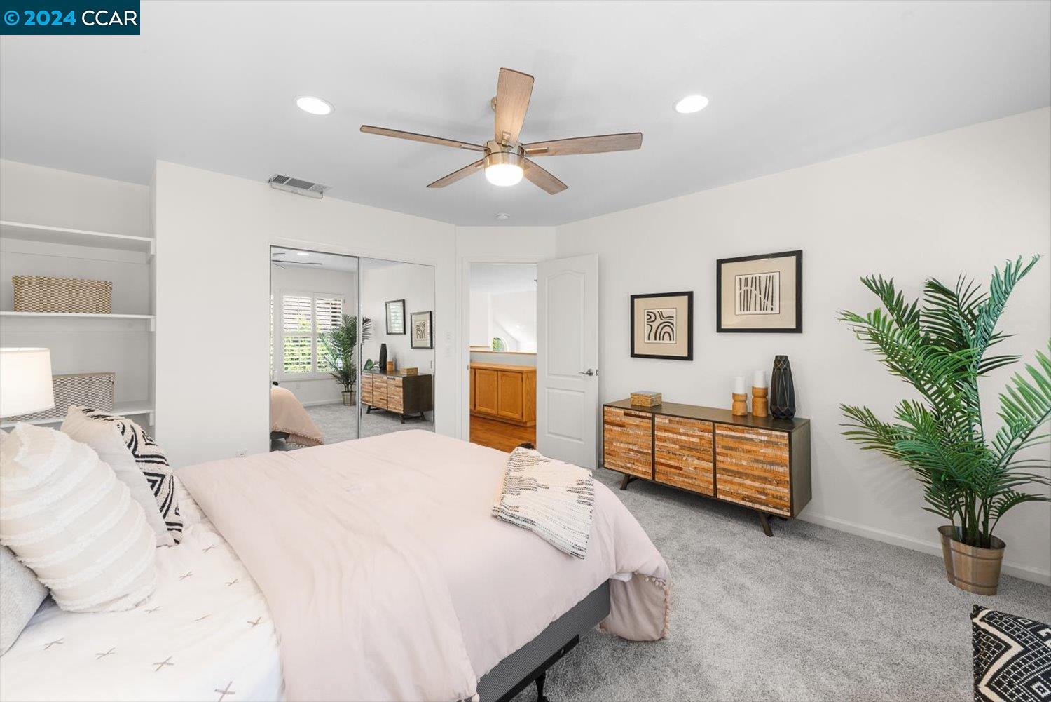 3090 Windmill Canyon Dr