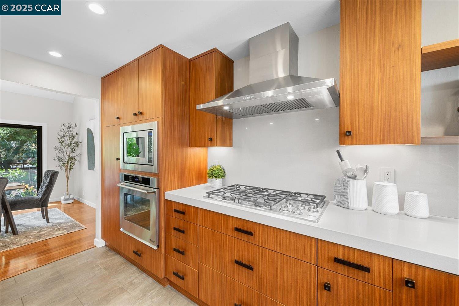 3118 Hambletonian Ln