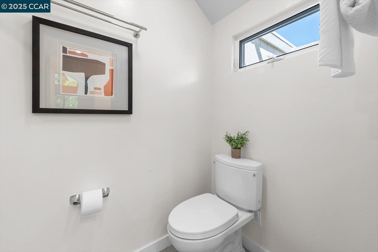 3118 Hambletonian Ln