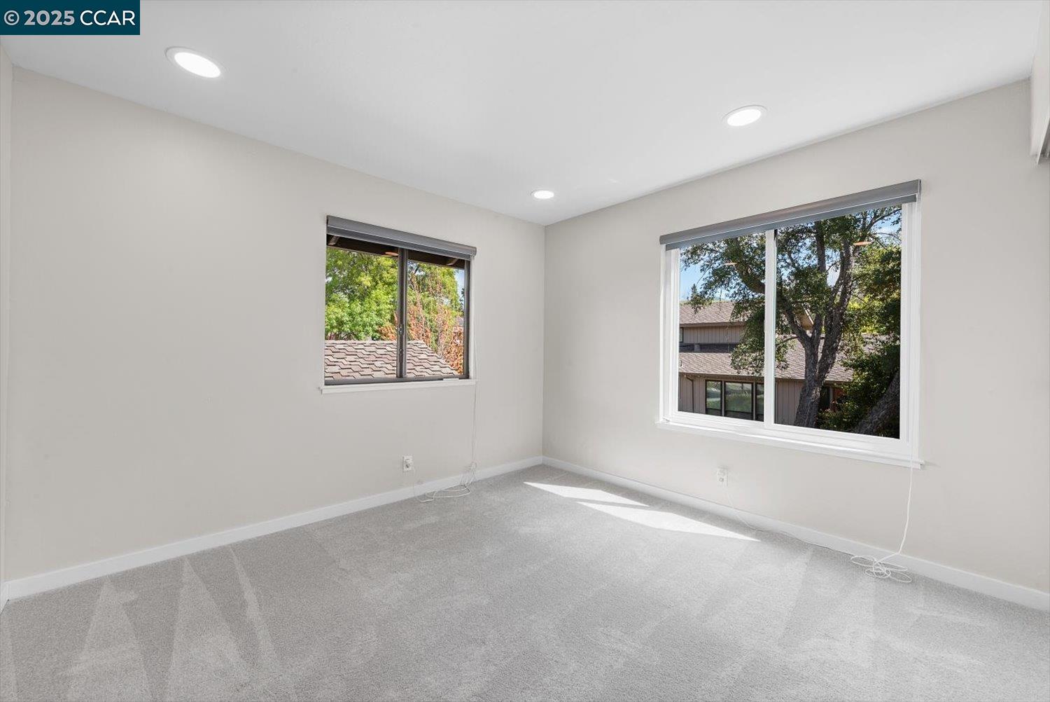 3118 Hambletonian Ln