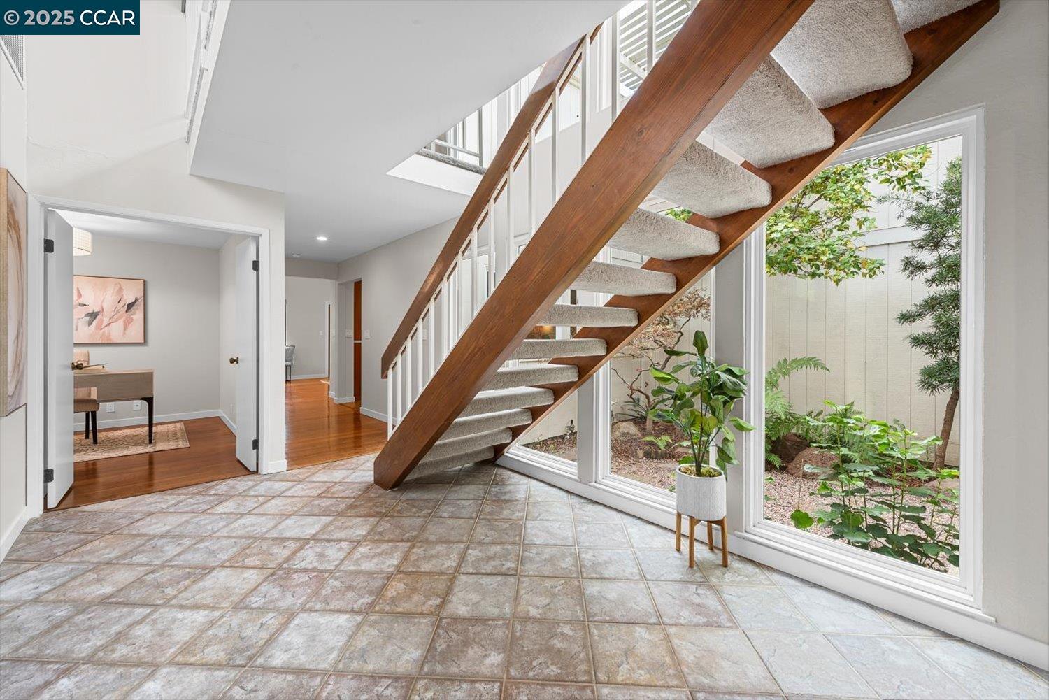 3118 Hambletonian Ln