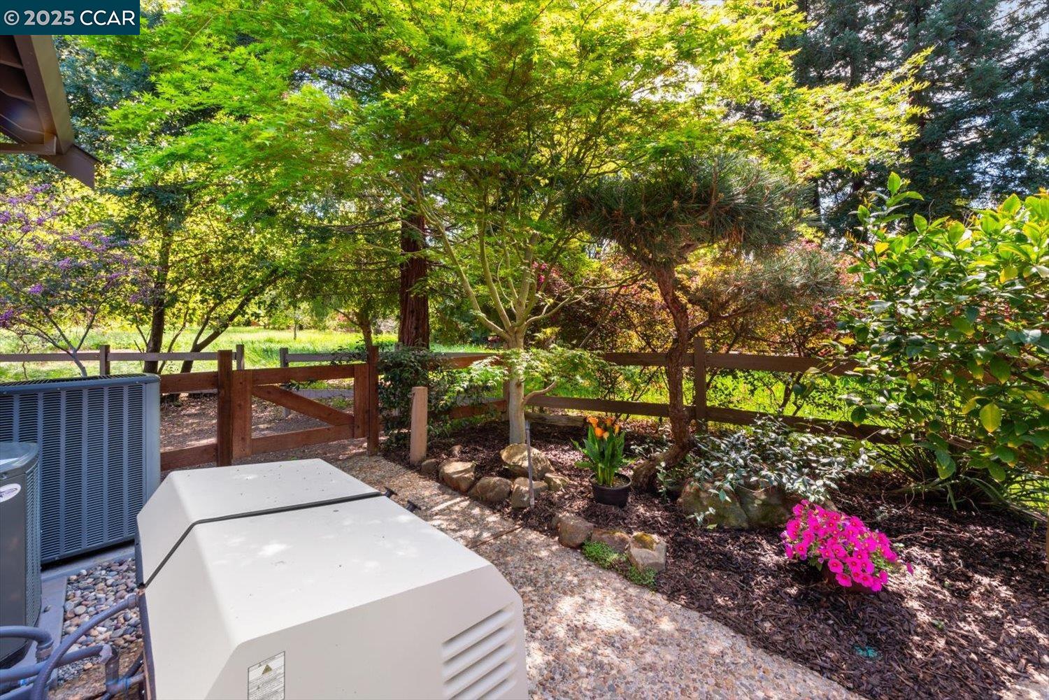 3118 Hambletonian Ln