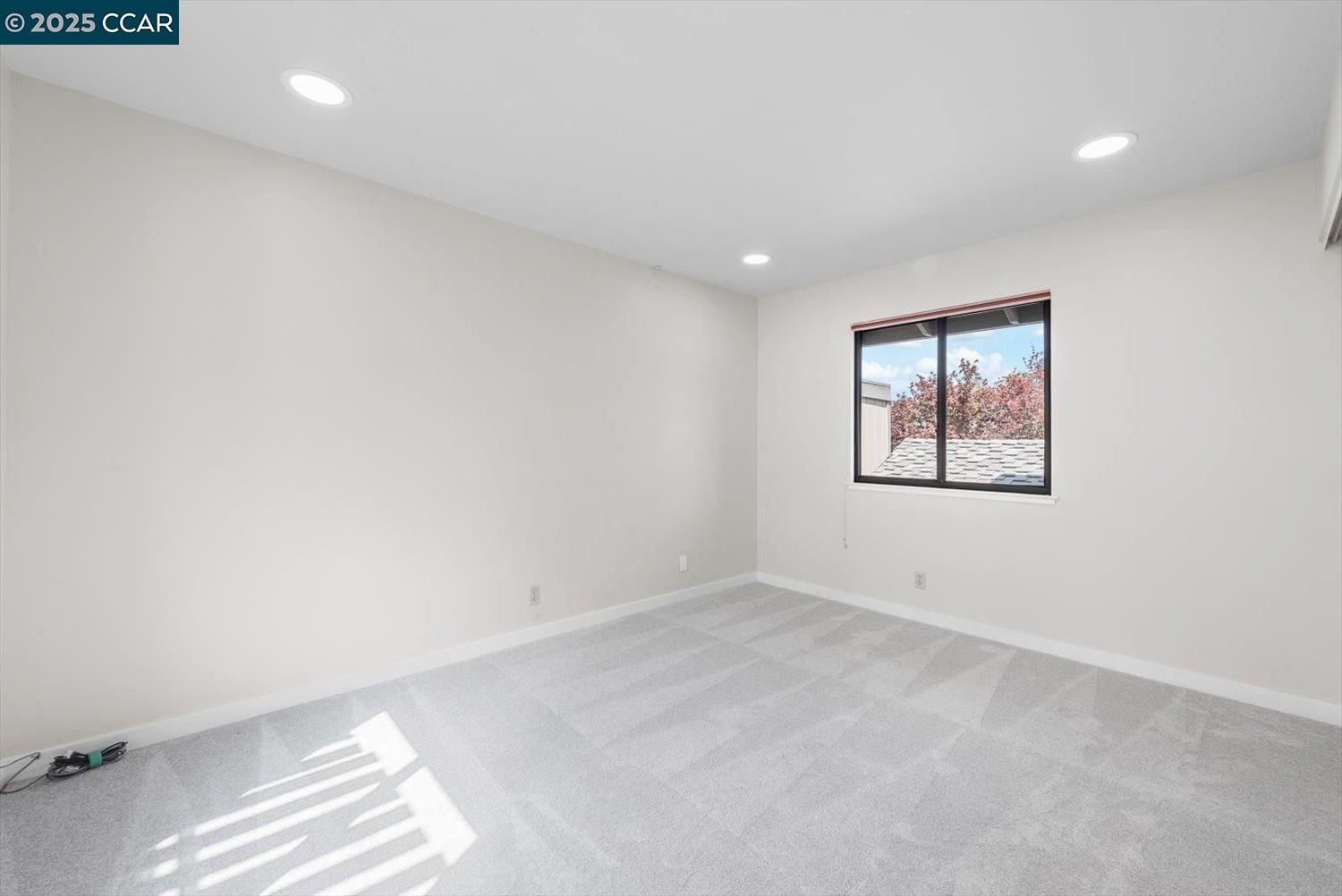 3118 Hambletonian Ln