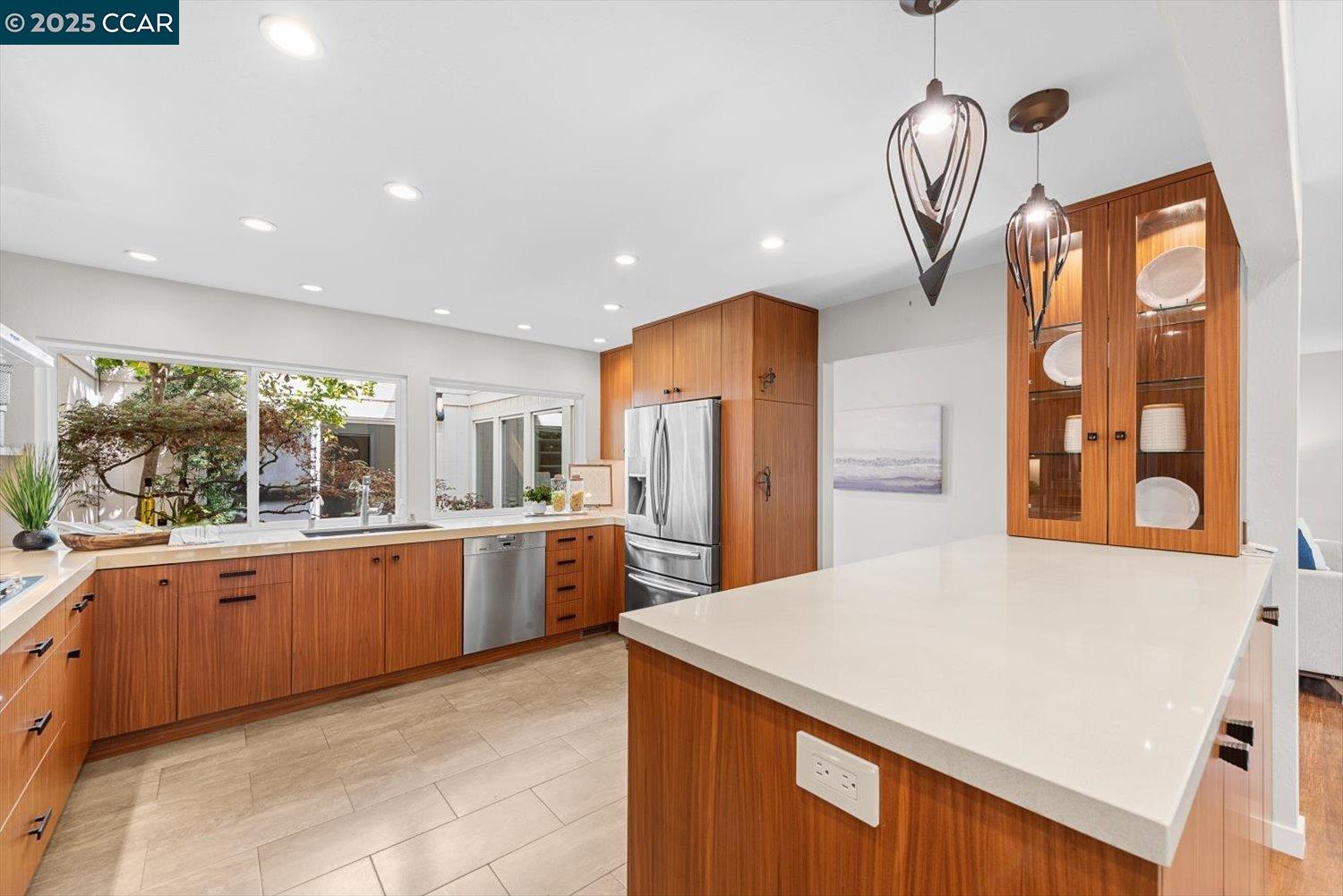 3118 Hambletonian Ln