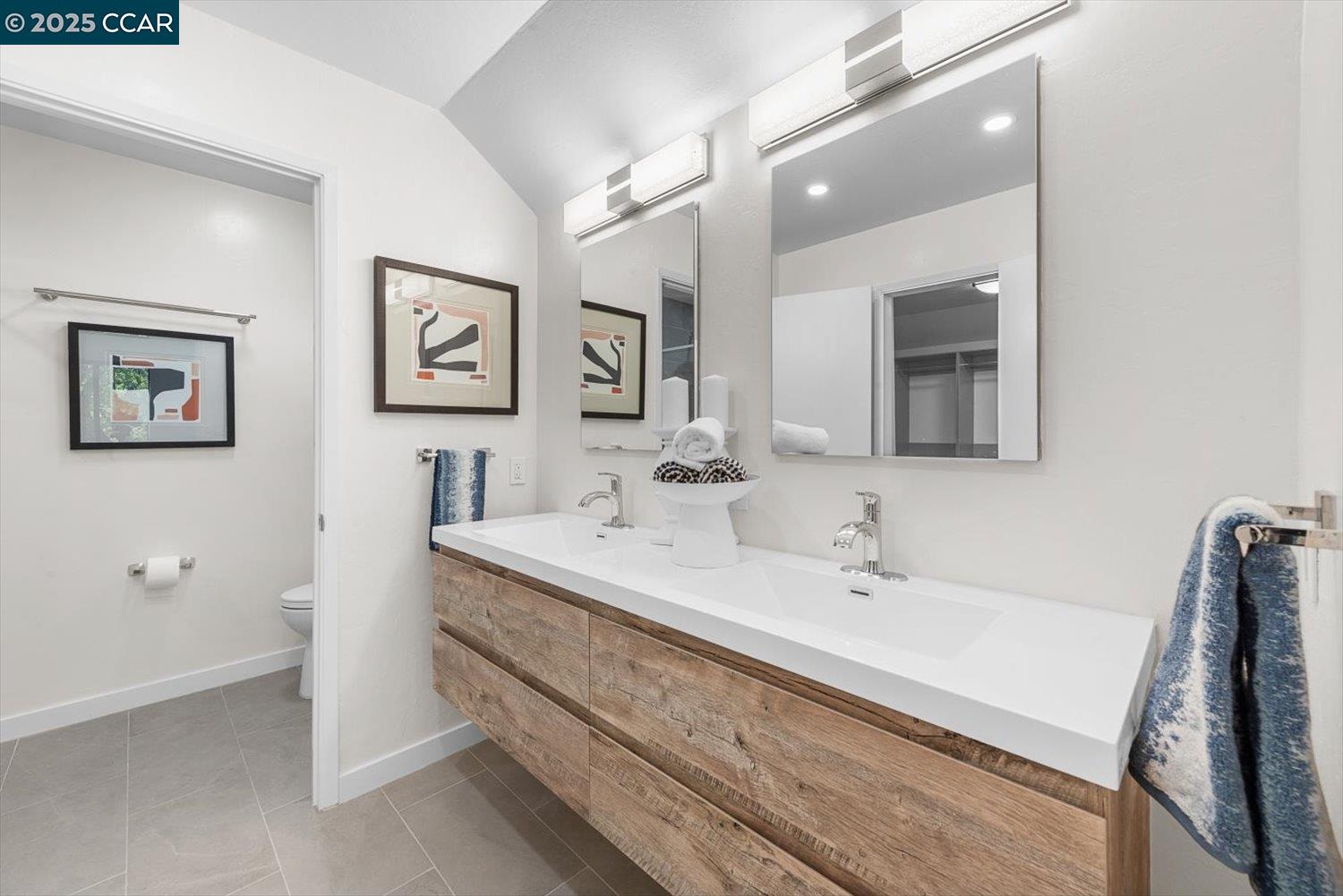 3118 Hambletonian Ln